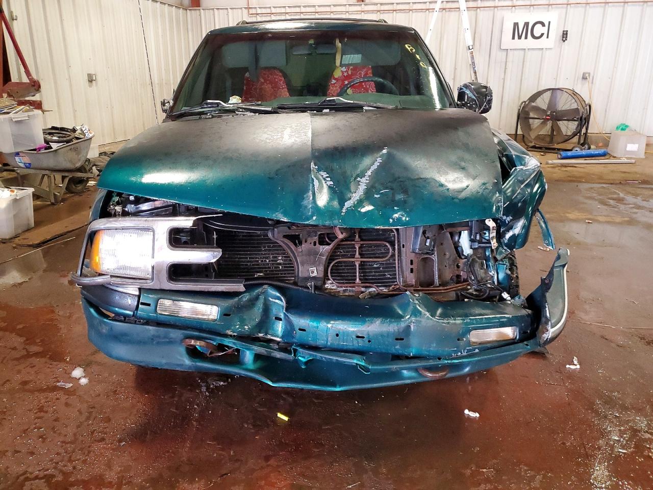 1996 Chevrolet Blazer Green vin: 1GNDT13W0T2222973