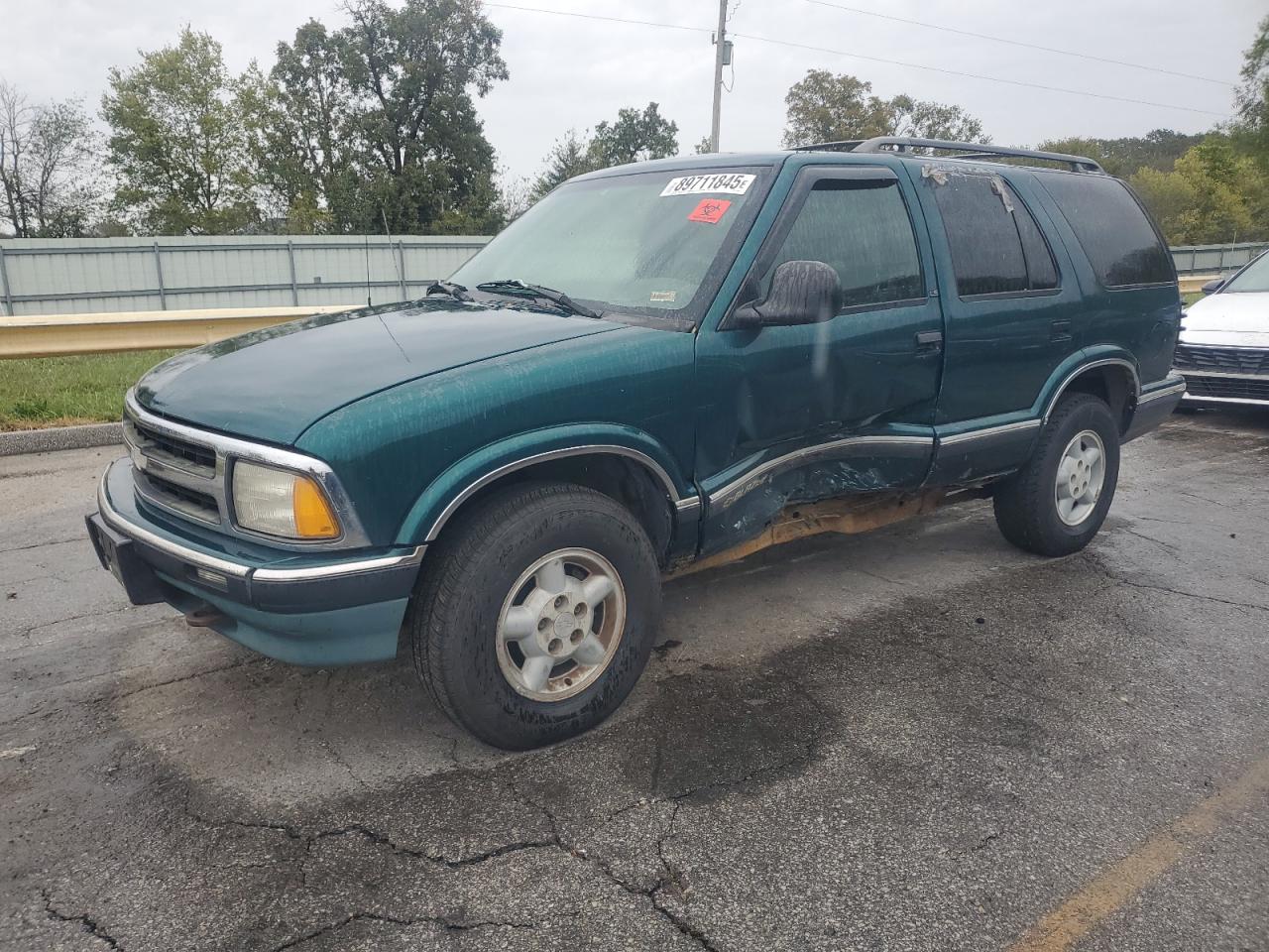 1997 Chevrolet Blazer Green vin: 1GNDT13W0V2241834