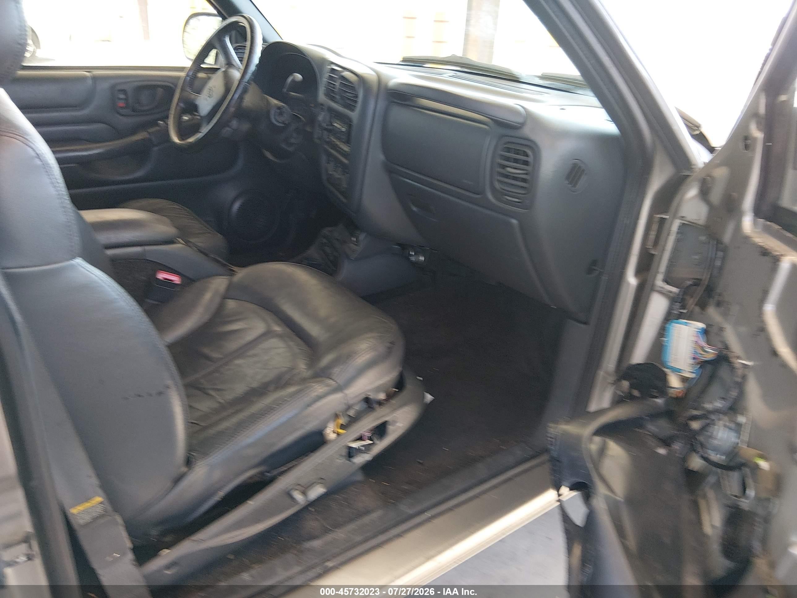 1999 Chevrolet Blazer Lt Желто-коричневый vin: 1GNDT13W0X2235762