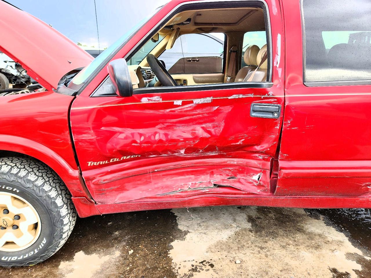 2000 Chevrolet Blazer Red vin: 1GNDT13W0Y2204349