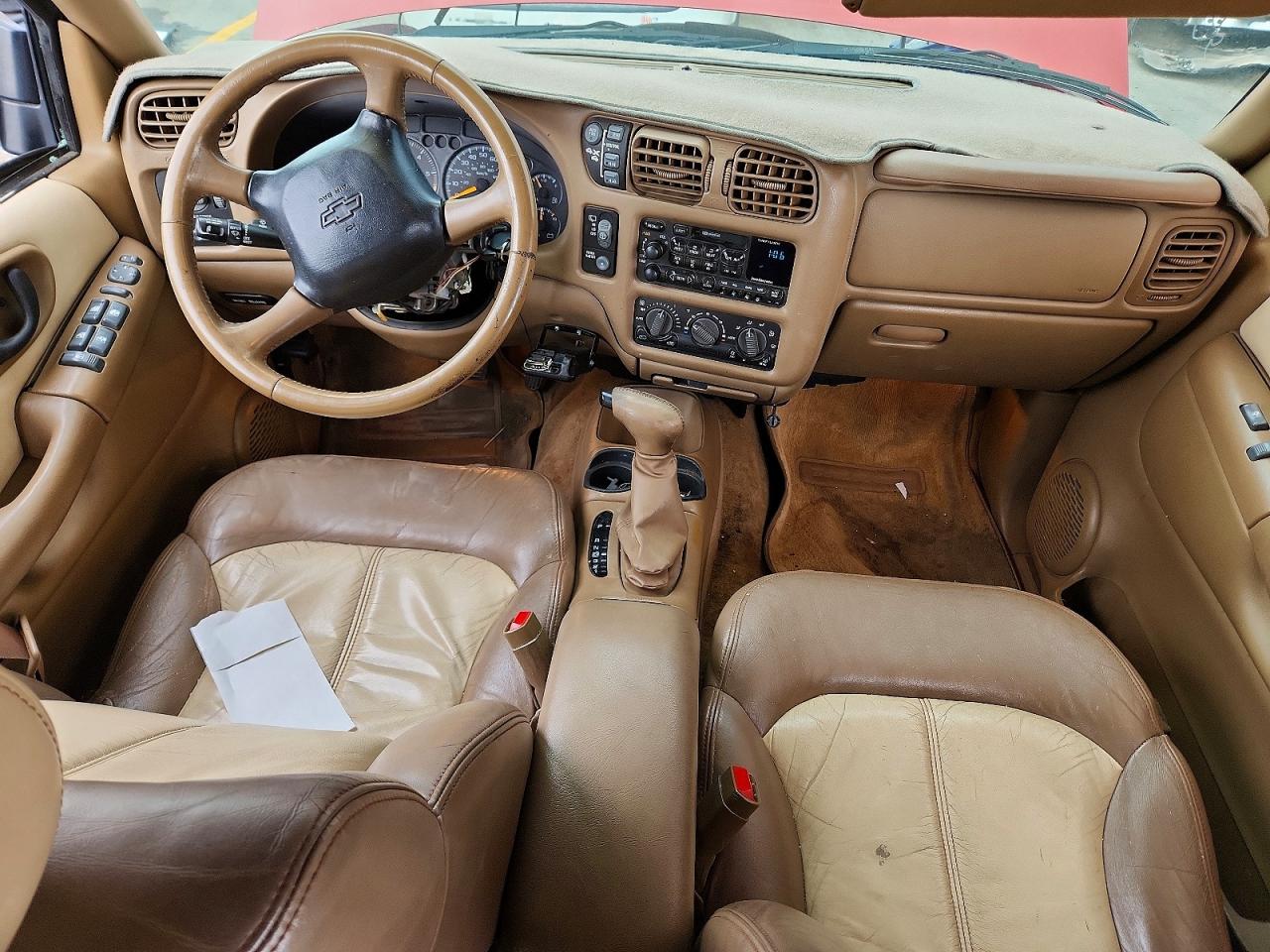 2000 Chevrolet Blazer Red vin: 1GNDT13W0Y2204349