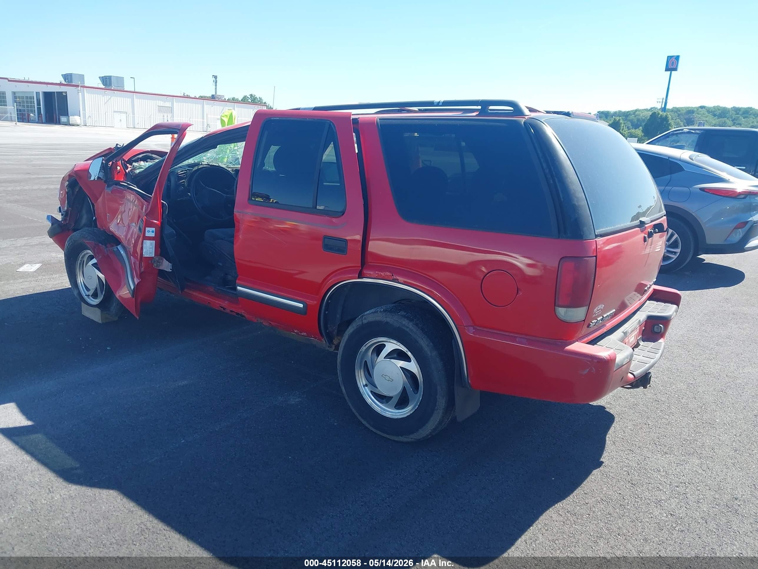 2001 Chevrolet Blazer Lt Red vin: 1GNDT13W11K192041