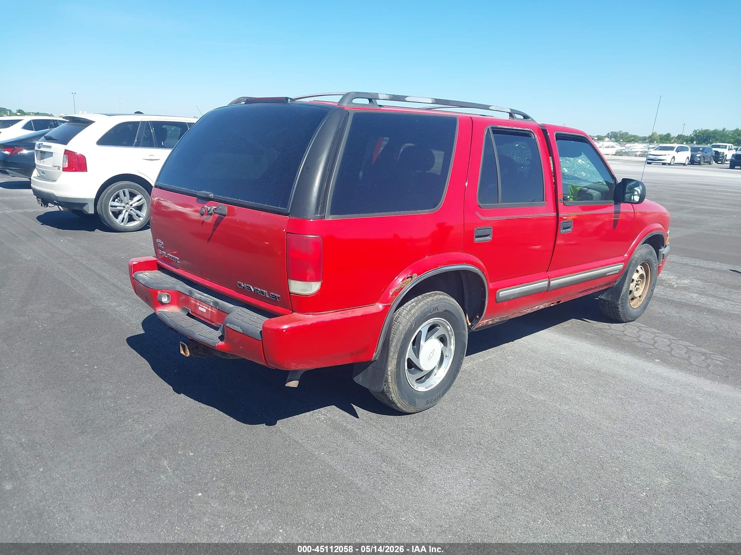2001 Chevrolet Blazer Lt Red vin: 1GNDT13W11K192041