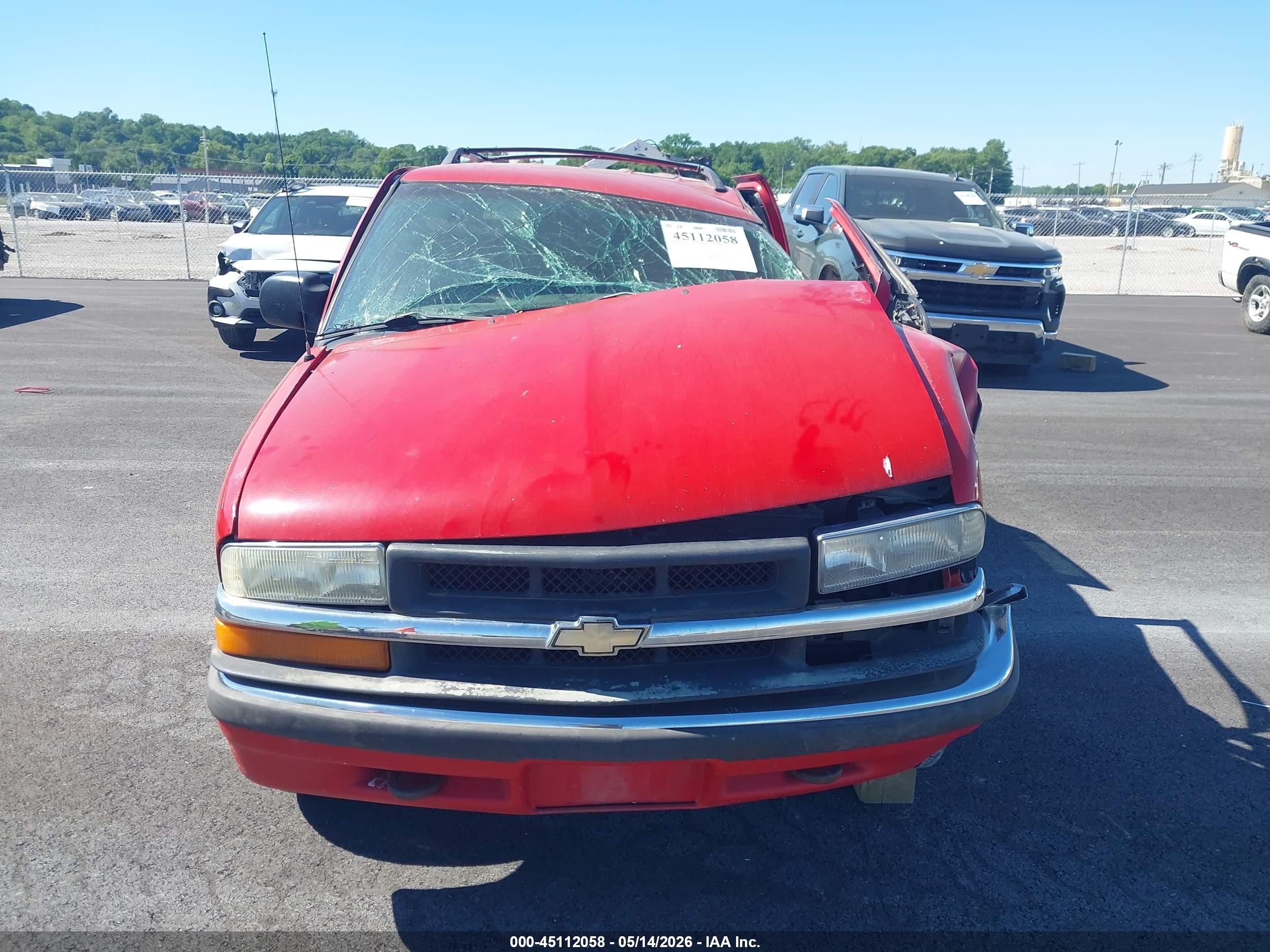 2001 Chevrolet Blazer Lt Red vin: 1GNDT13W11K192041