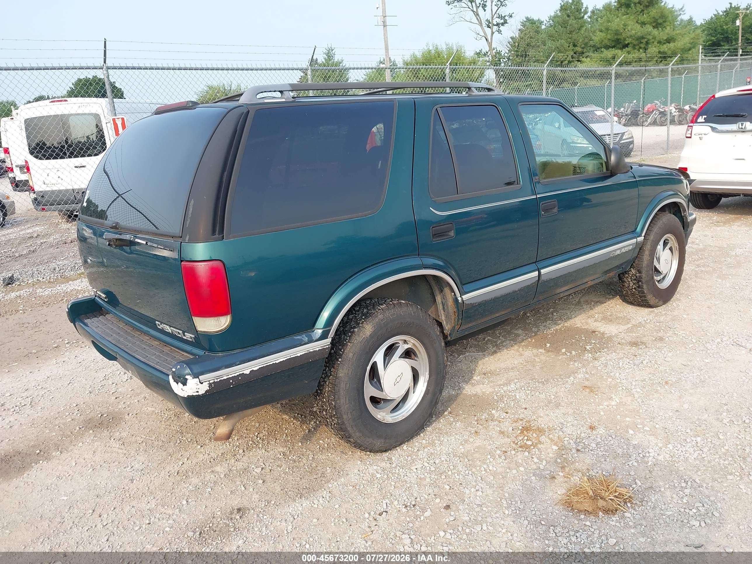 1996 Chevrolet Blazer   Green vin: 1GNDT13W1T2317008