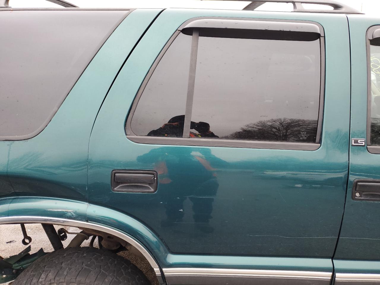 1997 Chevrolet Blazer Green vin: 1GNDT13W1V2254432