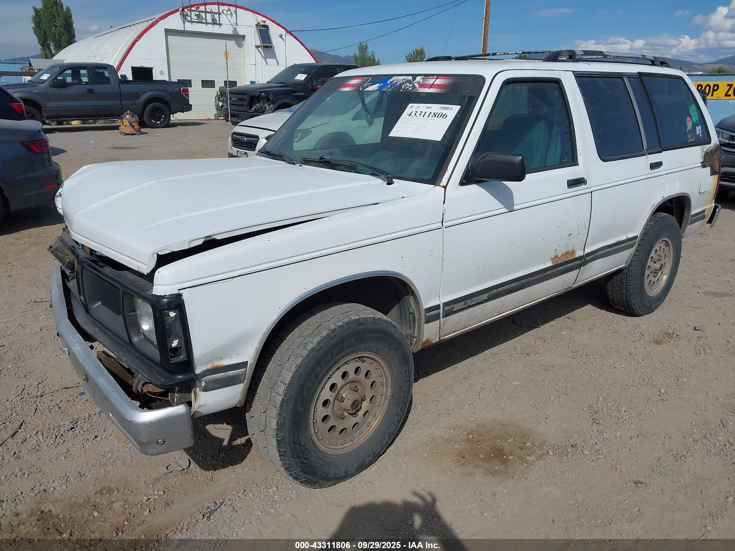 1994 Chevrolet Blazer S10 White vin: 1GNDT13W2R0159444