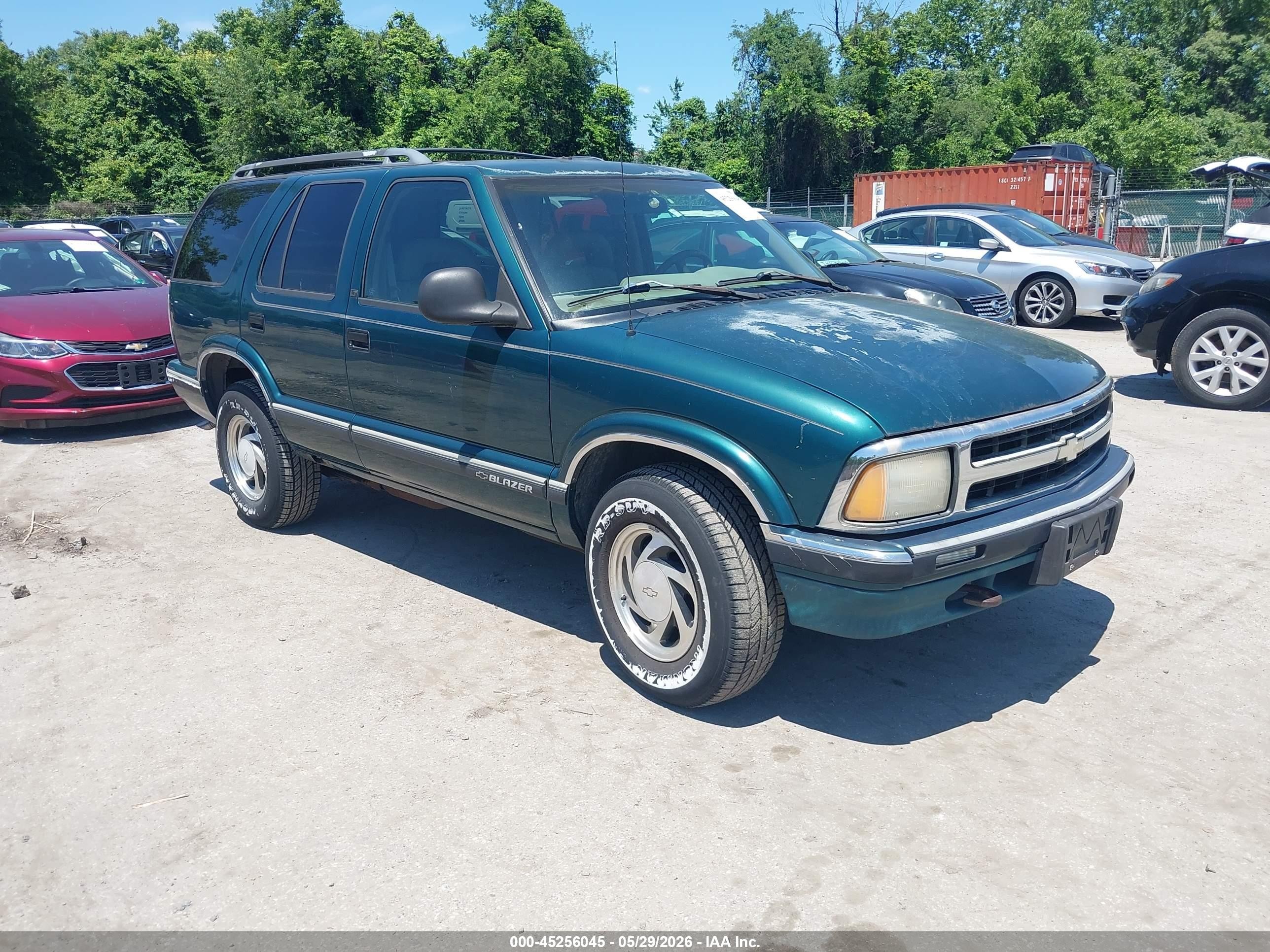 1996 Chevrolet Blazer   Green vin: 1GNDT13W2T2255201