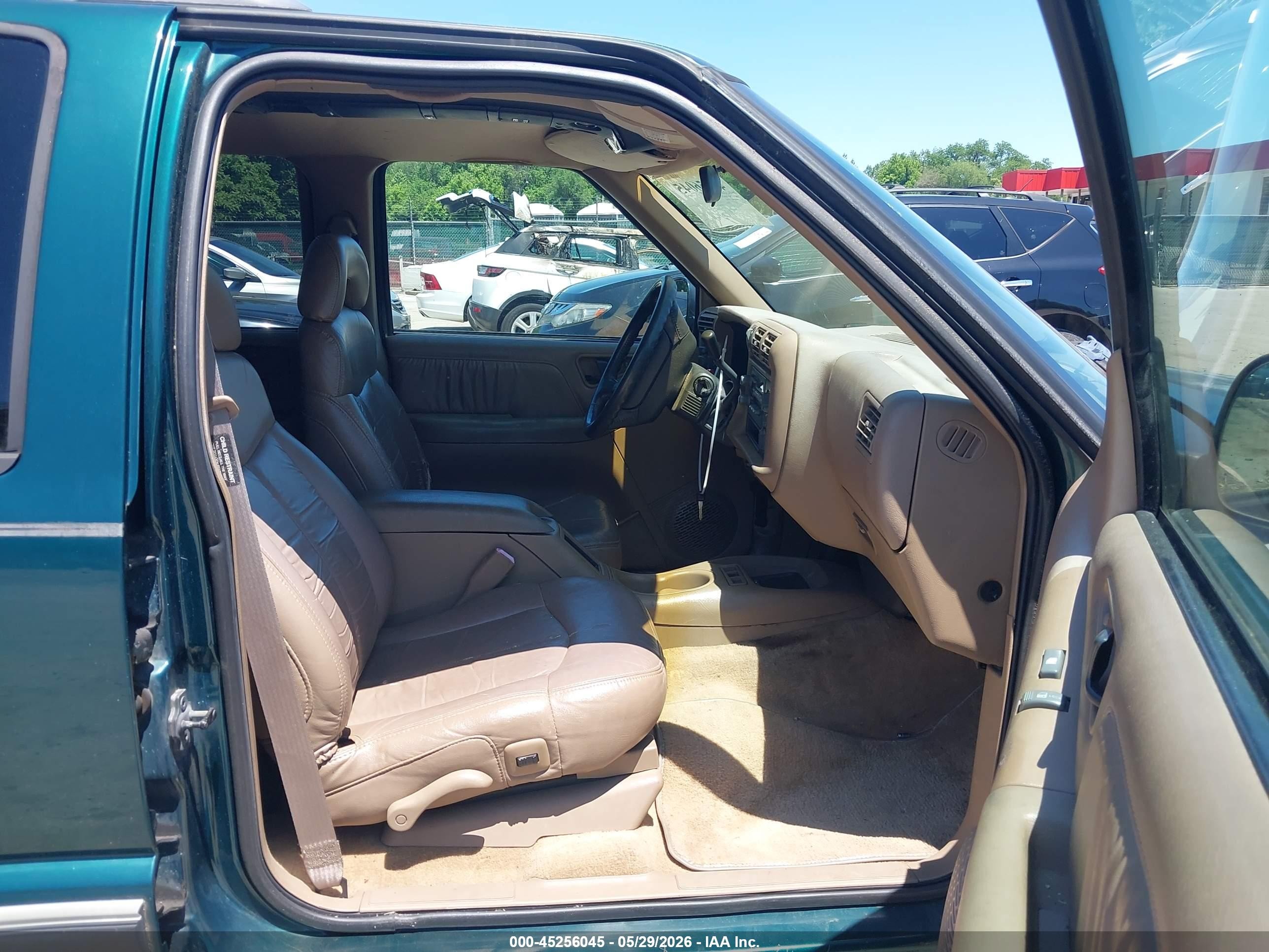 1996 Chevrolet Blazer   Green vin: 1GNDT13W2T2255201