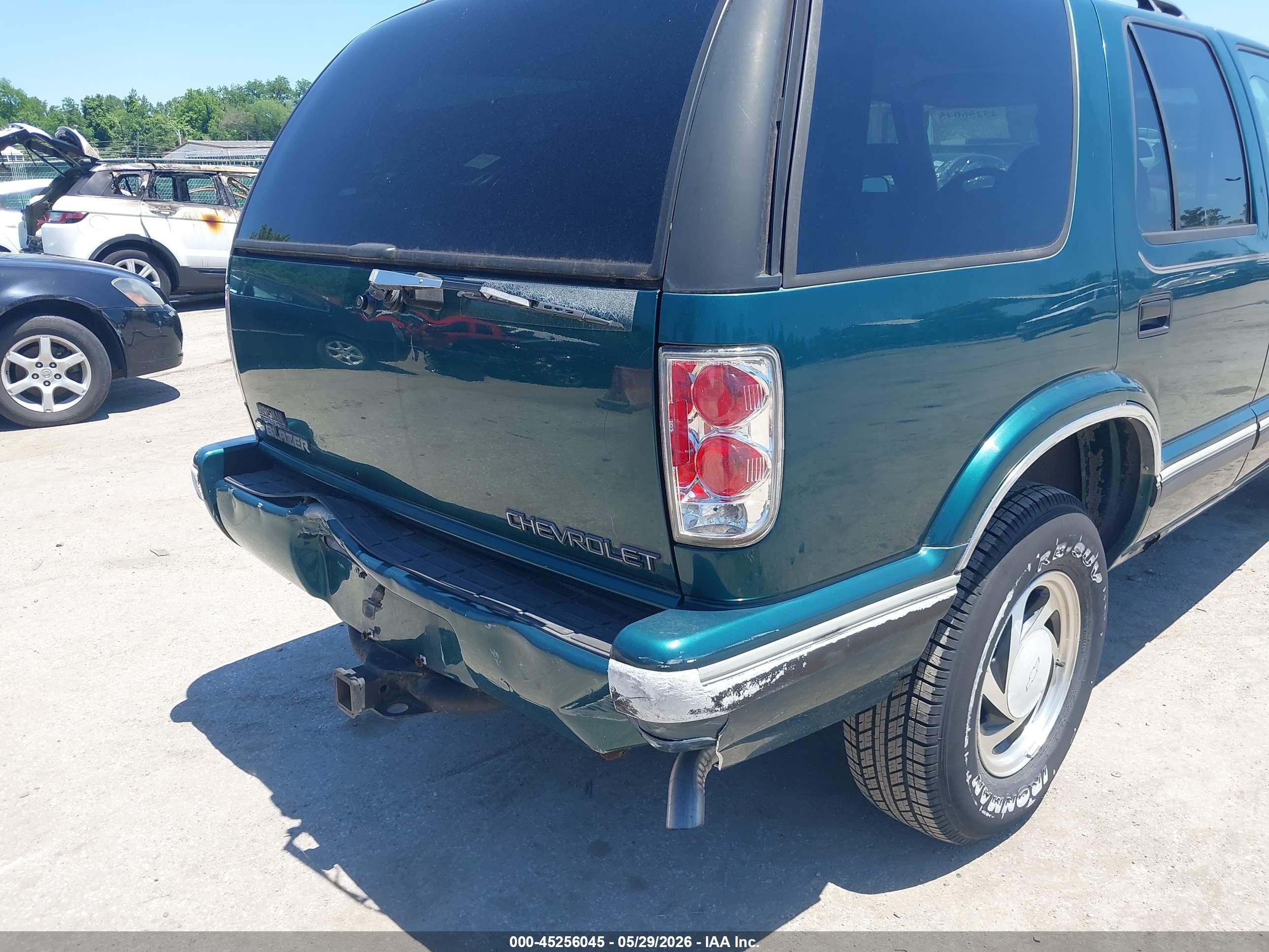 1996 Chevrolet Blazer   Green vin: 1GNDT13W2T2255201