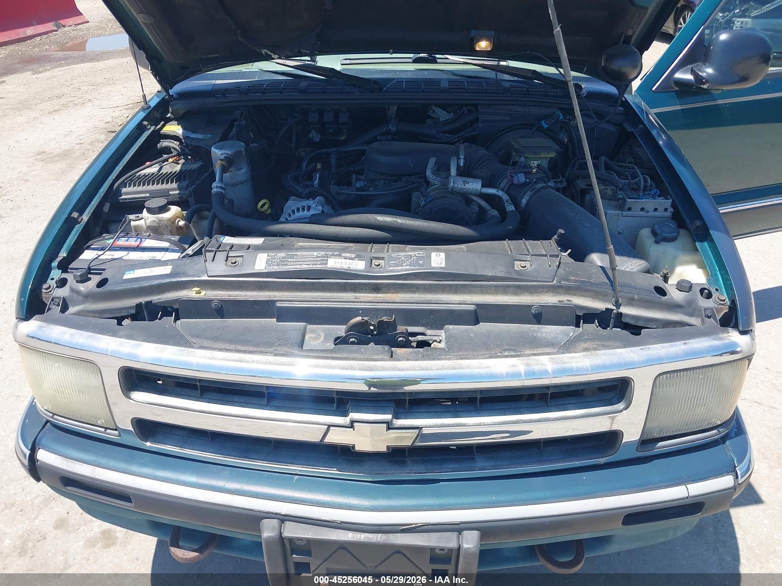 1996 Chevrolet Blazer   Green vin: 1GNDT13W2T2255201