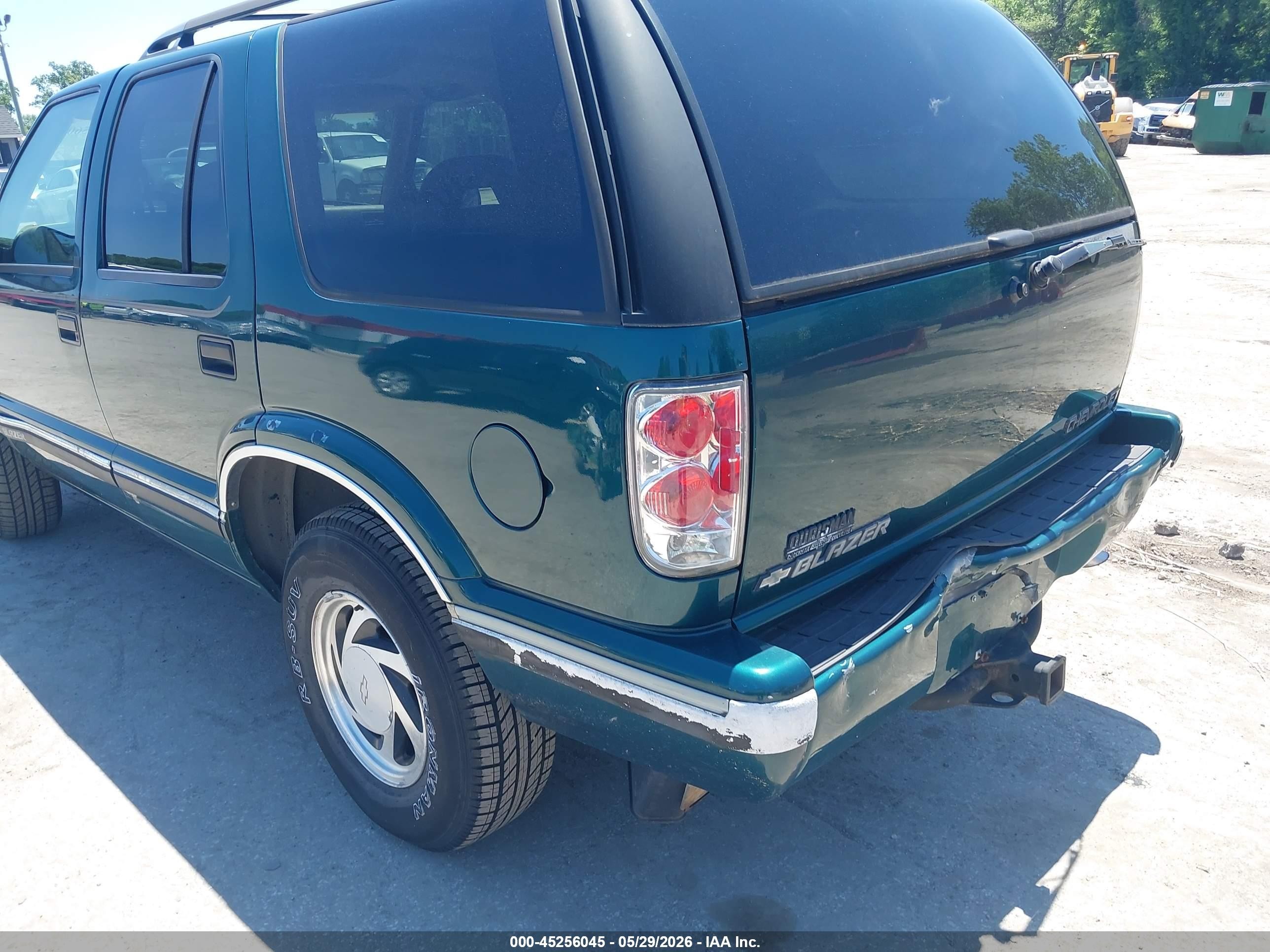1996 Chevrolet Blazer   Green vin: 1GNDT13W2T2255201