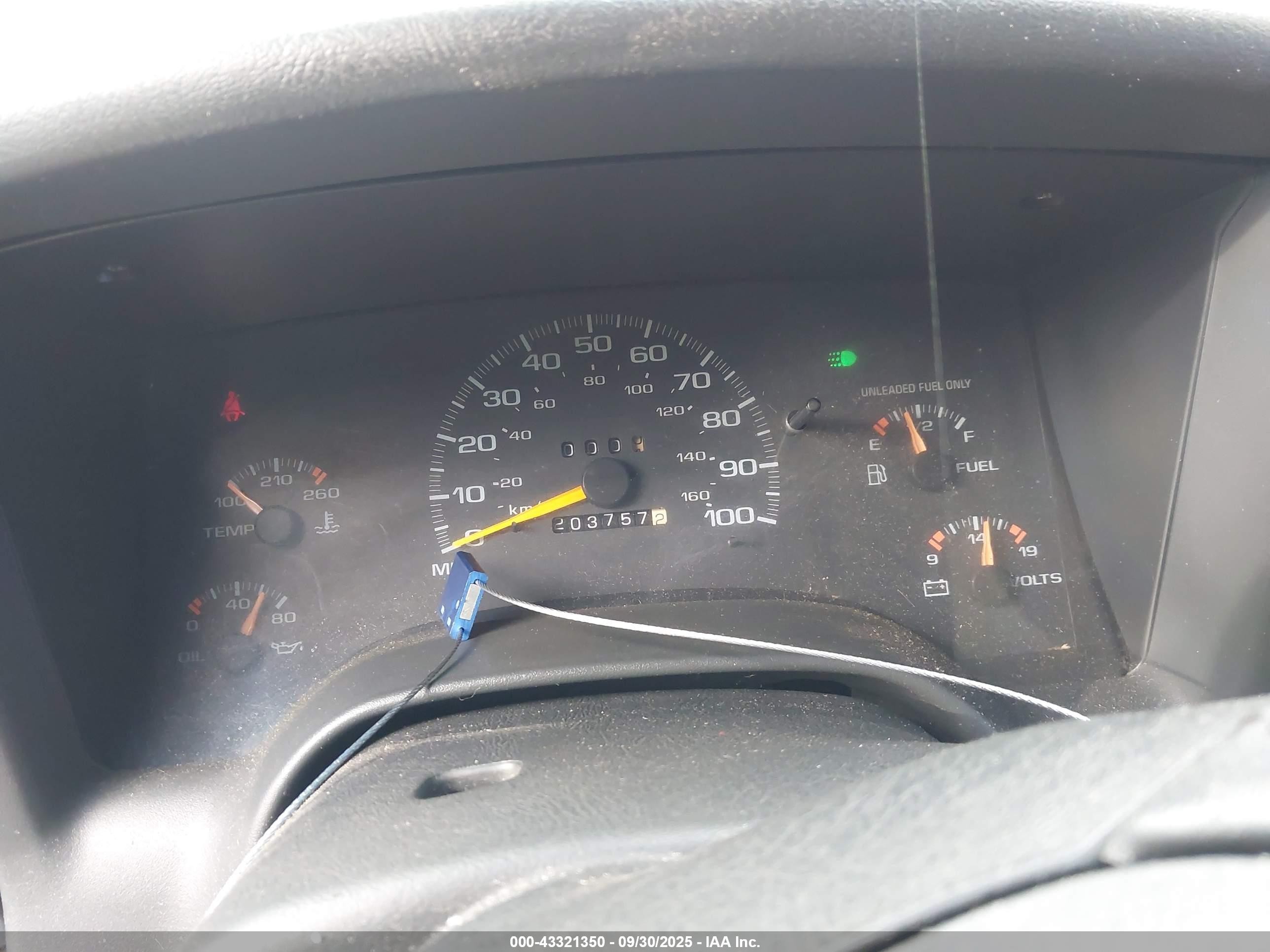 1997 Chevrolet Blazer Ls White vin: 1GNDT13W2V2176484