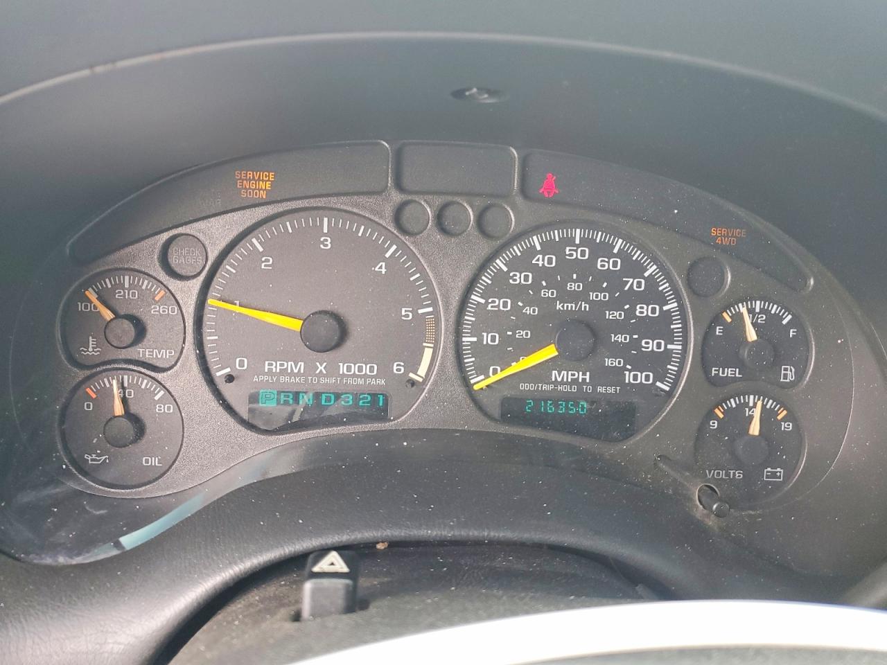 2000 Chevrolet Blazer Silver vin: 1GNDT13W2Y2401541