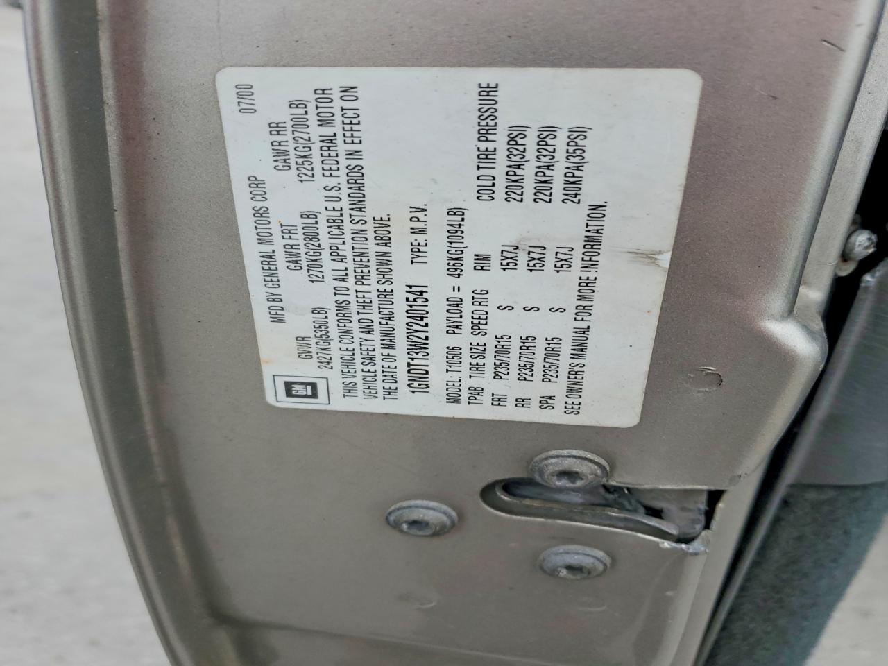 2000 Chevrolet Blazer Silver vin: 1GNDT13W2Y2401541