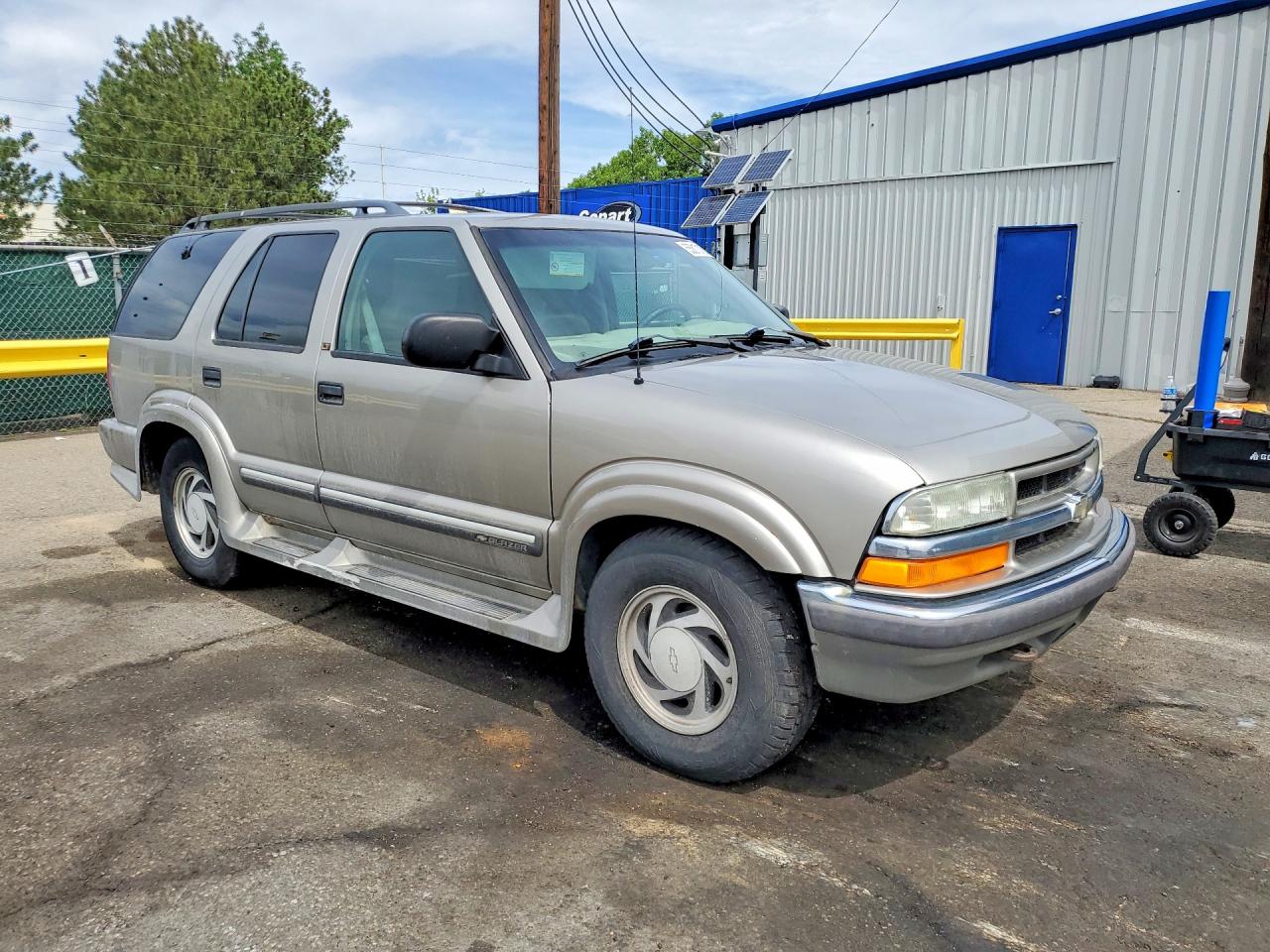 2001 Chevrolet Blazer Silver vin: 1GNDT13W31K204271