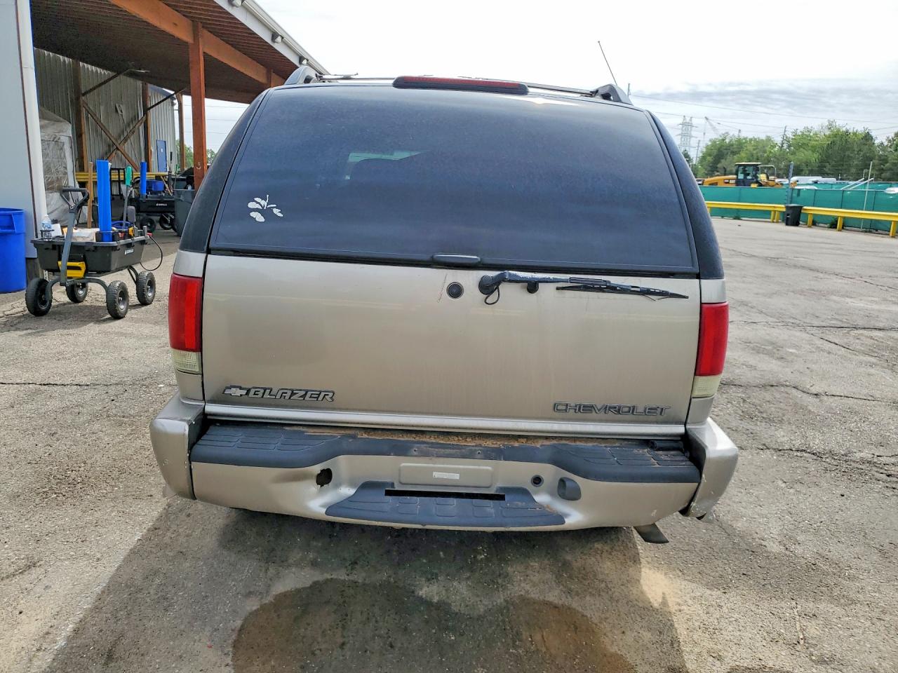 2001 Chevrolet Blazer Silver vin: 1GNDT13W31K204271