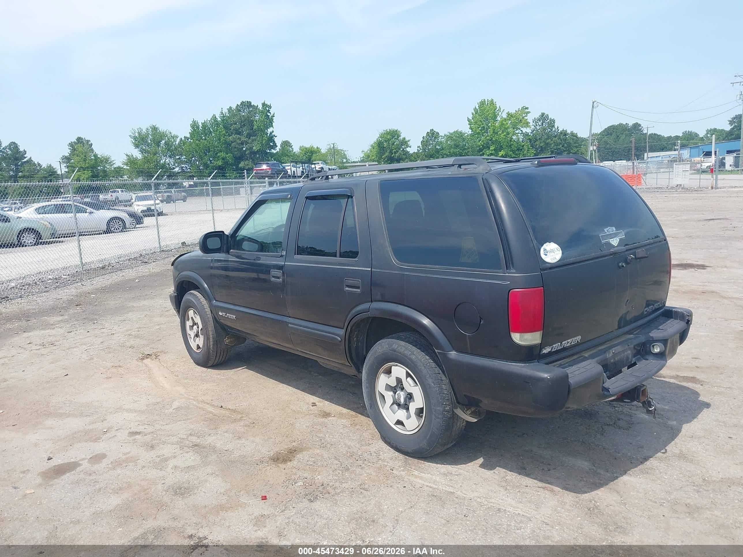 2002 Chevrolet Blazer Ls Black vin: 1GNDT13W32K202246