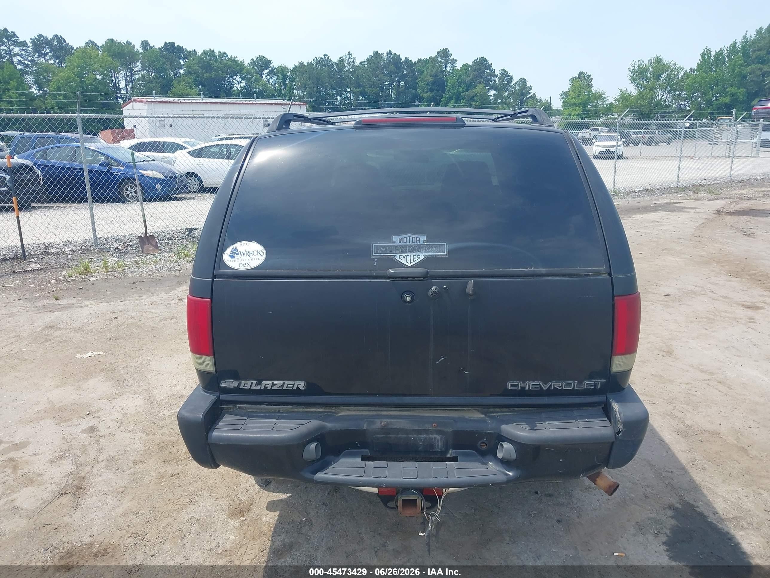2002 Chevrolet Blazer Ls Black vin: 1GNDT13W32K202246
