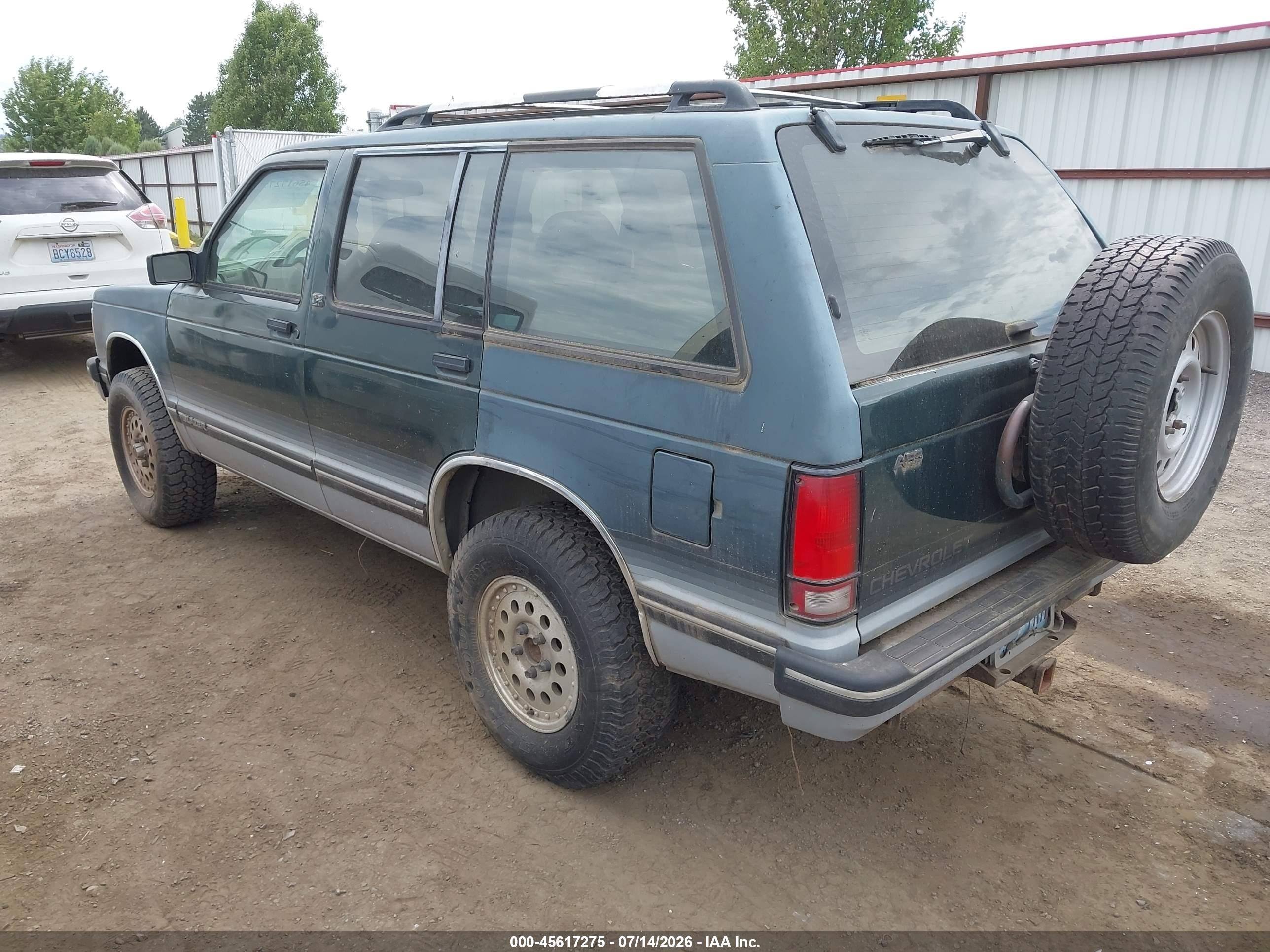 1993 Chevrolet Blazer S10 Navy vin: 1GNDT13W3P2170180