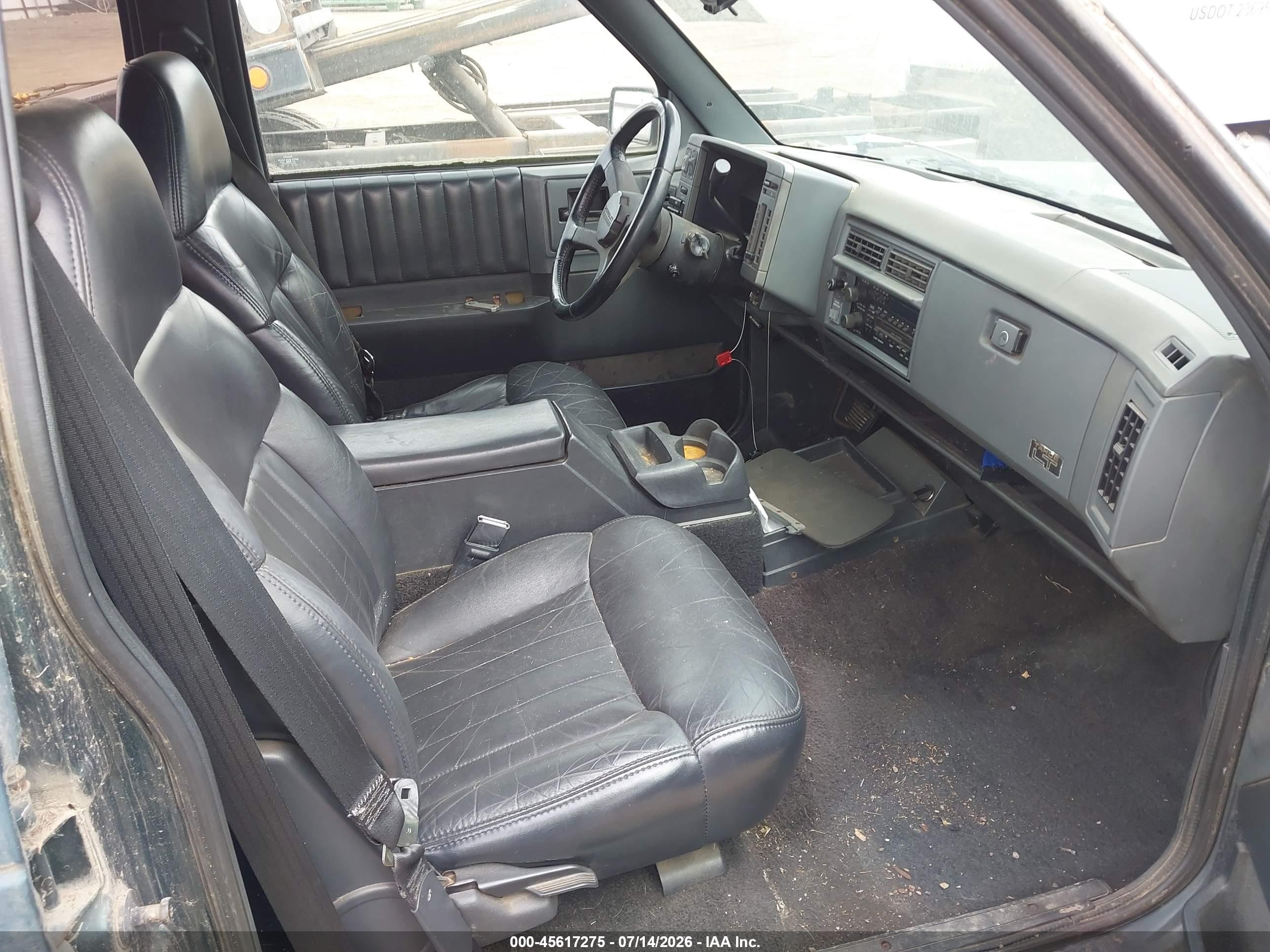 1993 Chevrolet Blazer S10 Navy vin: 1GNDT13W3P2170180