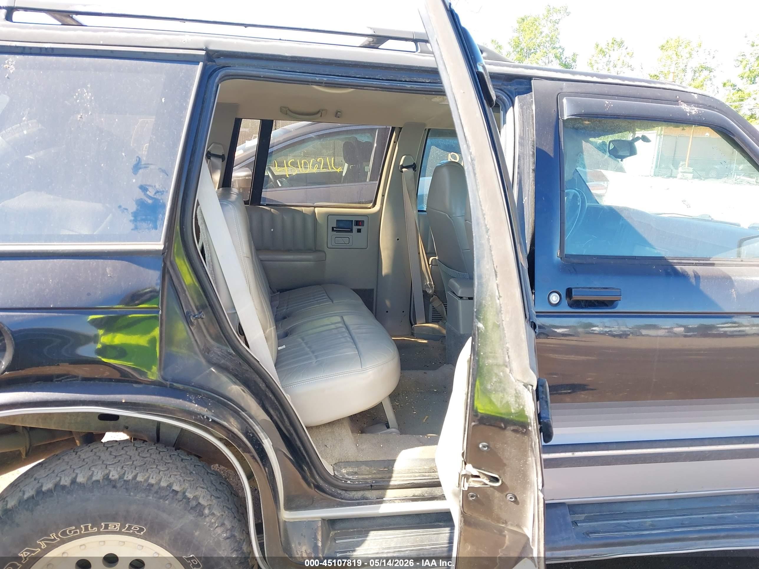 1994 Chevrolet Blazer S10 Black vin: 1GNDT13W3R2144441