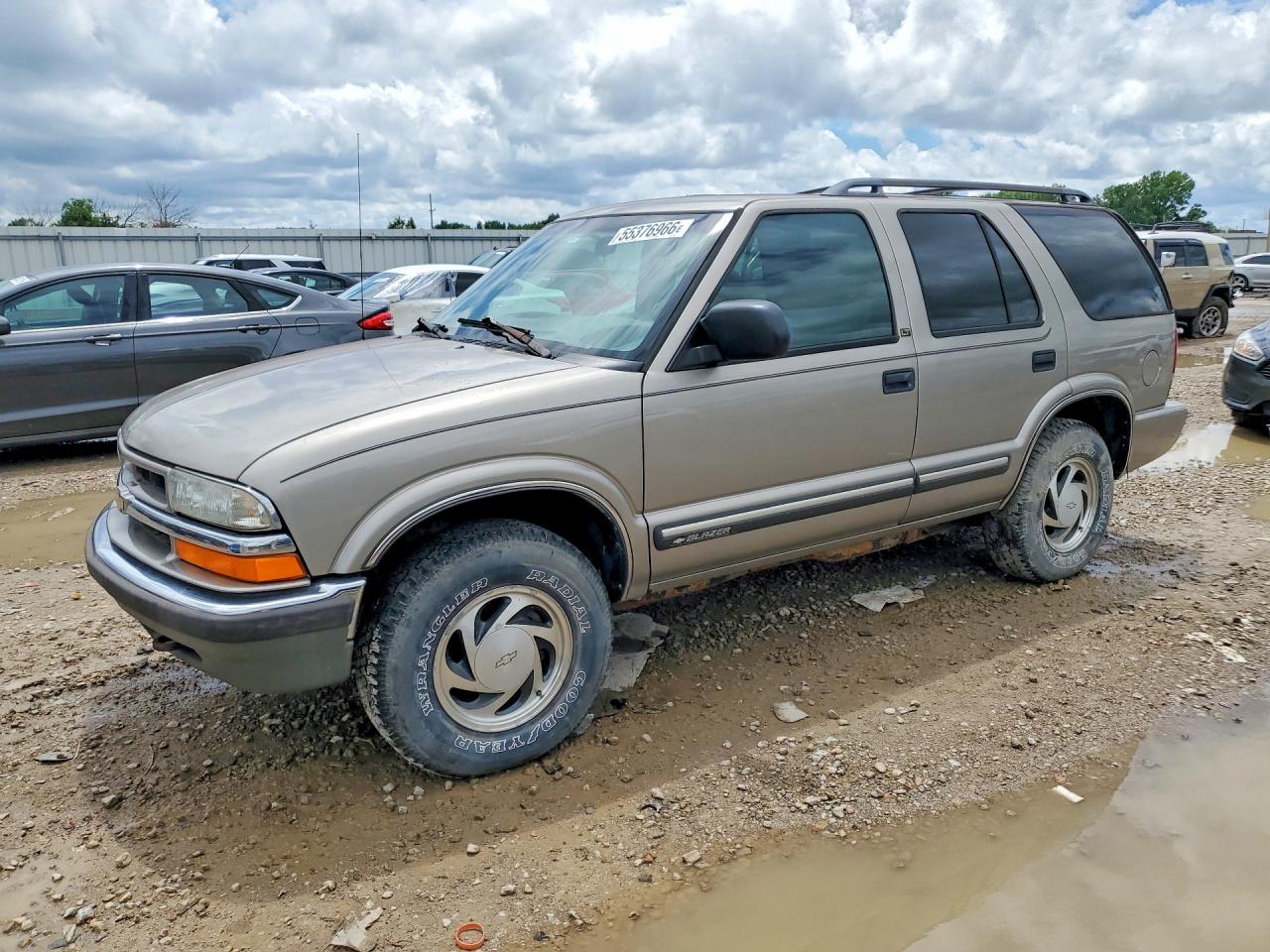 2001 Chevrolet Blazer Tan vin: 1GNDT13W41K192664