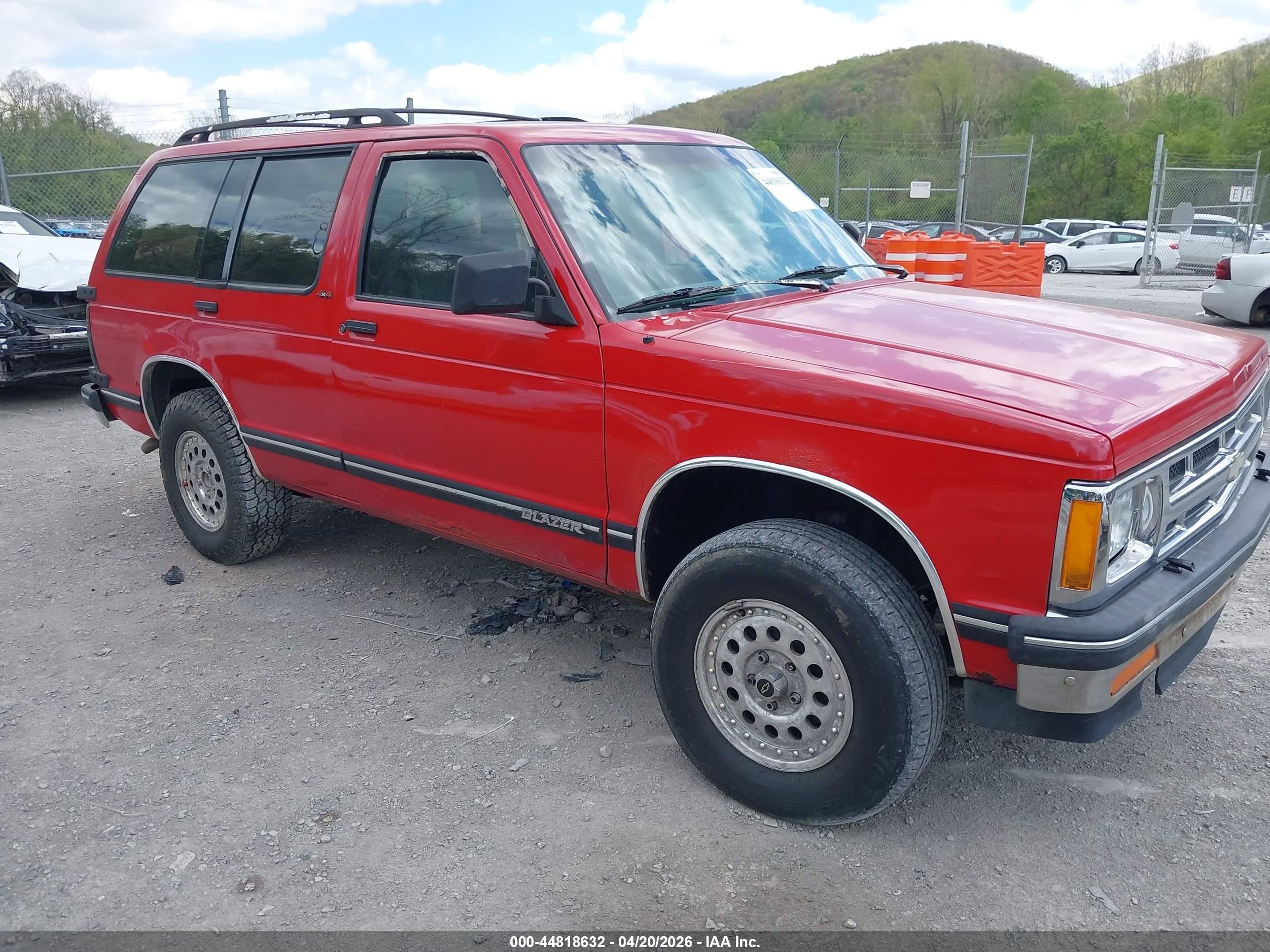 1994 Chevrolet Blazer S10 Red vin: 1GNDT13W4R0180960