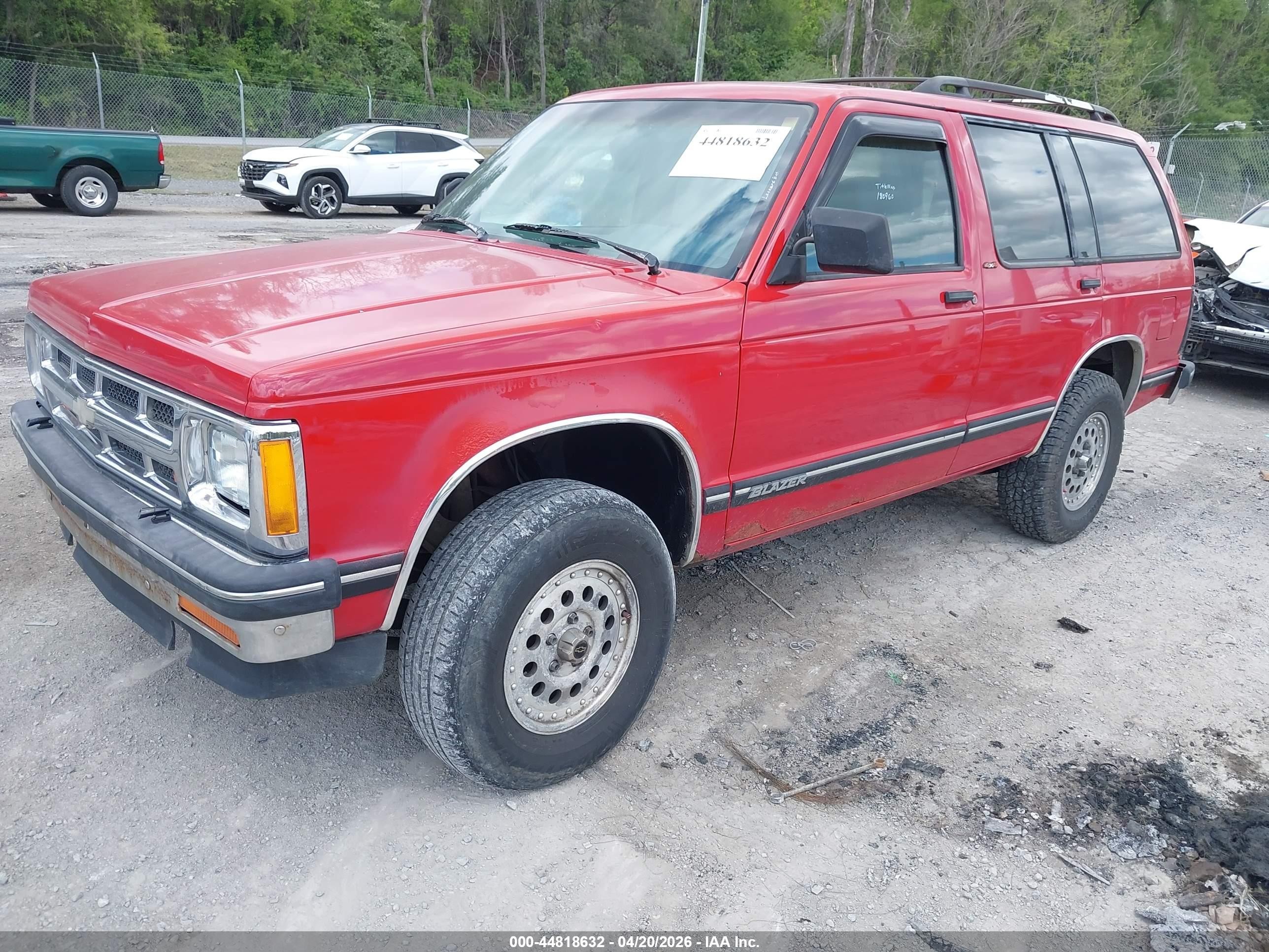 1994 Chevrolet Blazer S10 Red vin: 1GNDT13W4R0180960