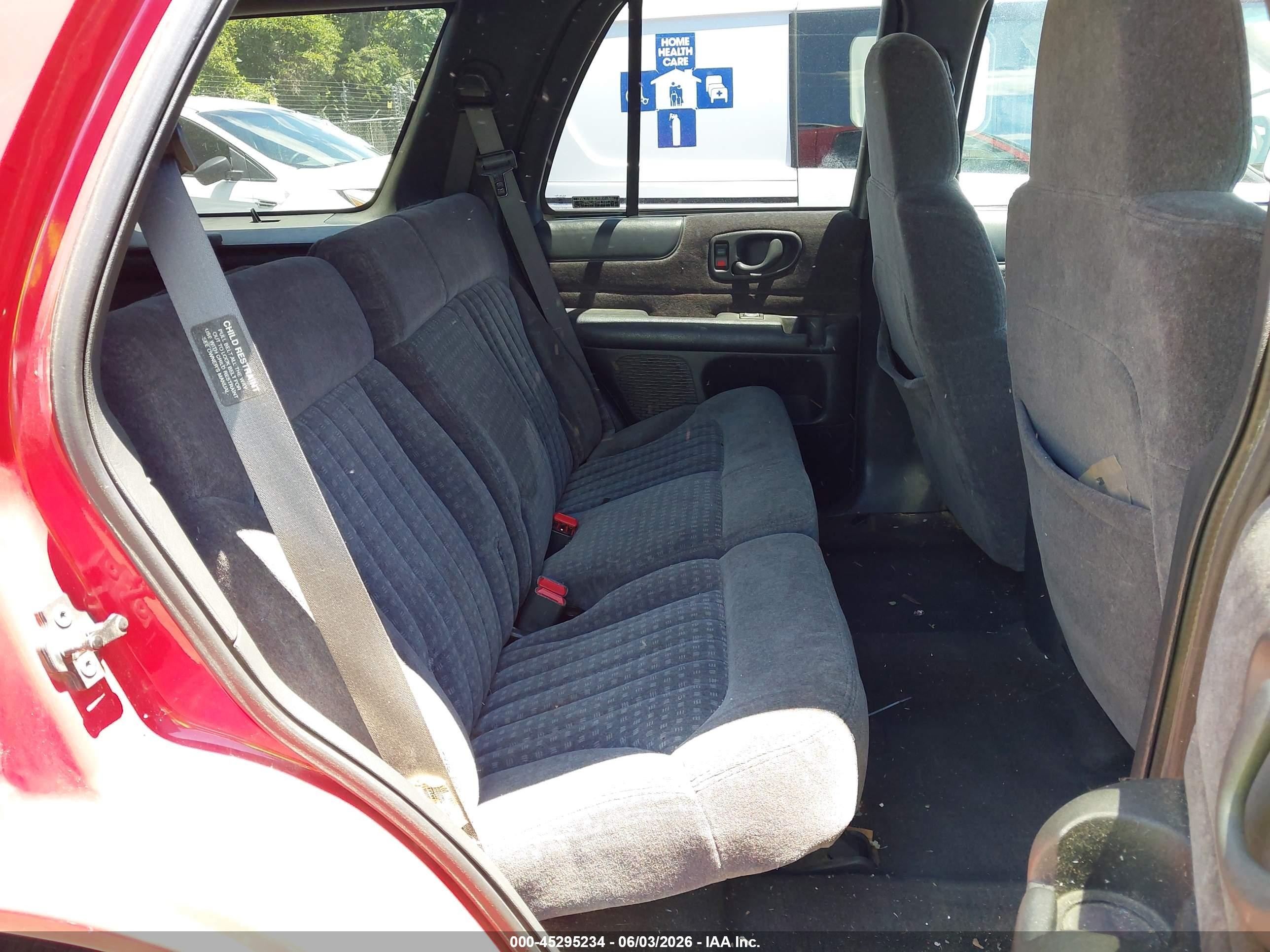 1998 Chevrolet Blazer Ls Красный vin: 1GNDT13W4W2201502