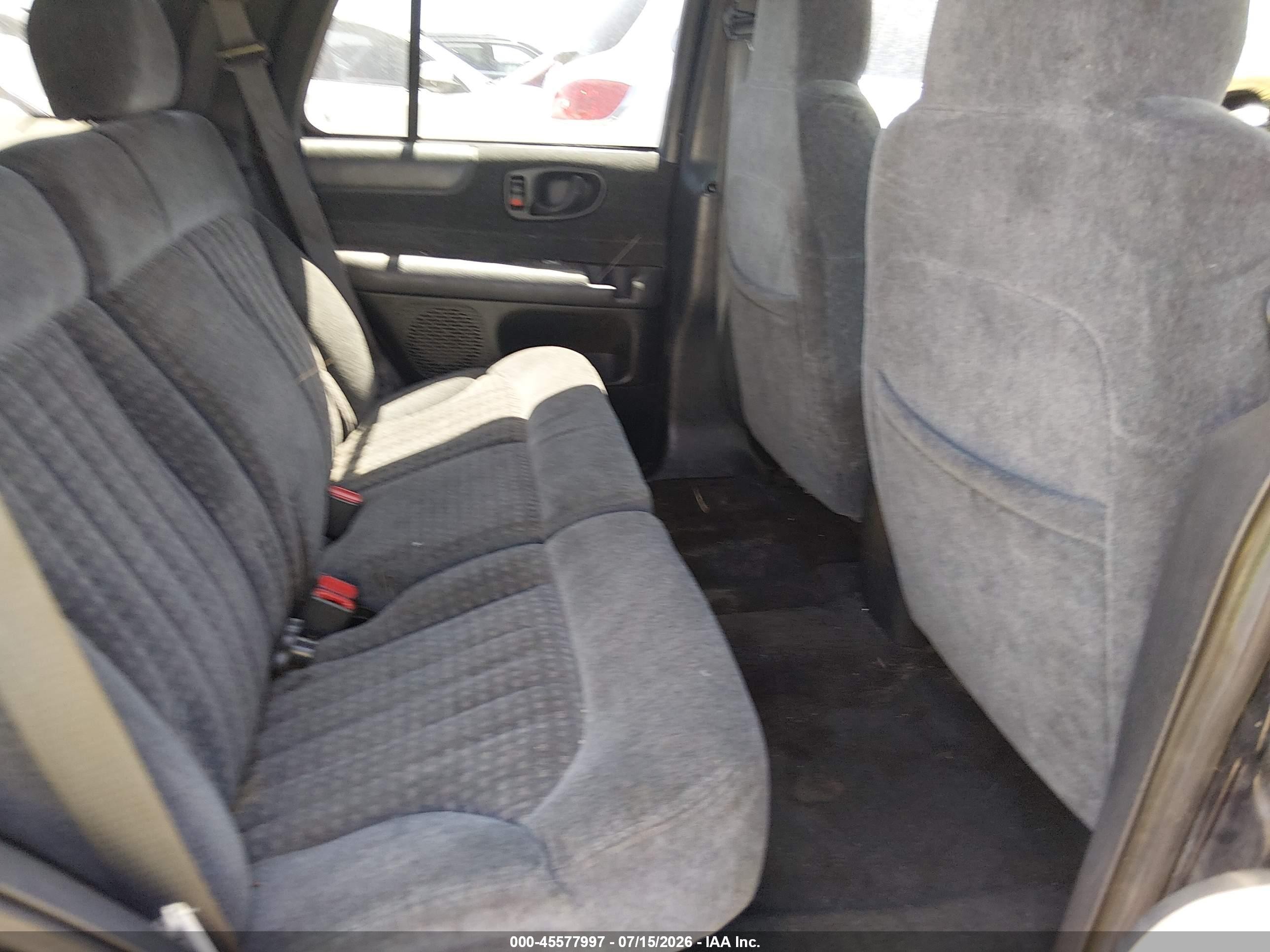 1999 Chevrolet Blazer Ls Black vin: 1GNDT13W4X2117407