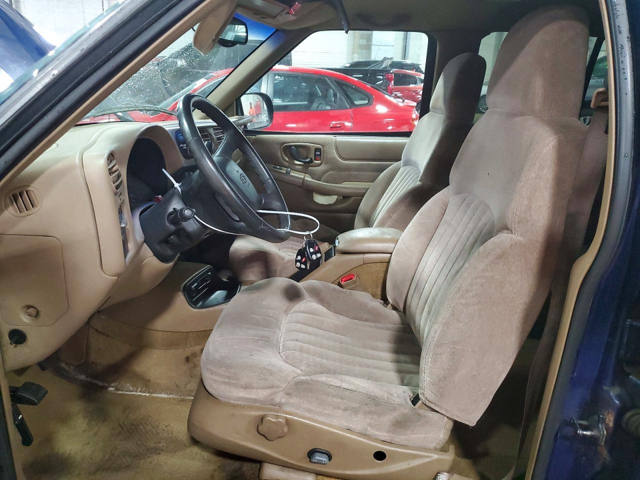 1999 Chevrolet Blazer Синий vin: 1GNDT13W4XK156885