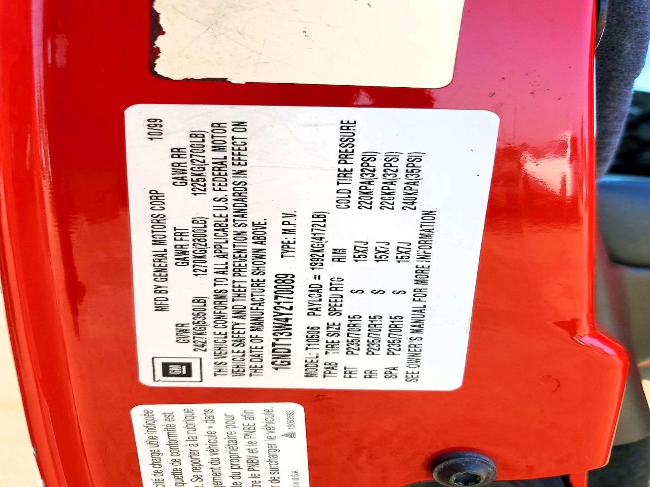 2000 Chevrolet Blazer Red vin: 1GNDT13W4Y2170089