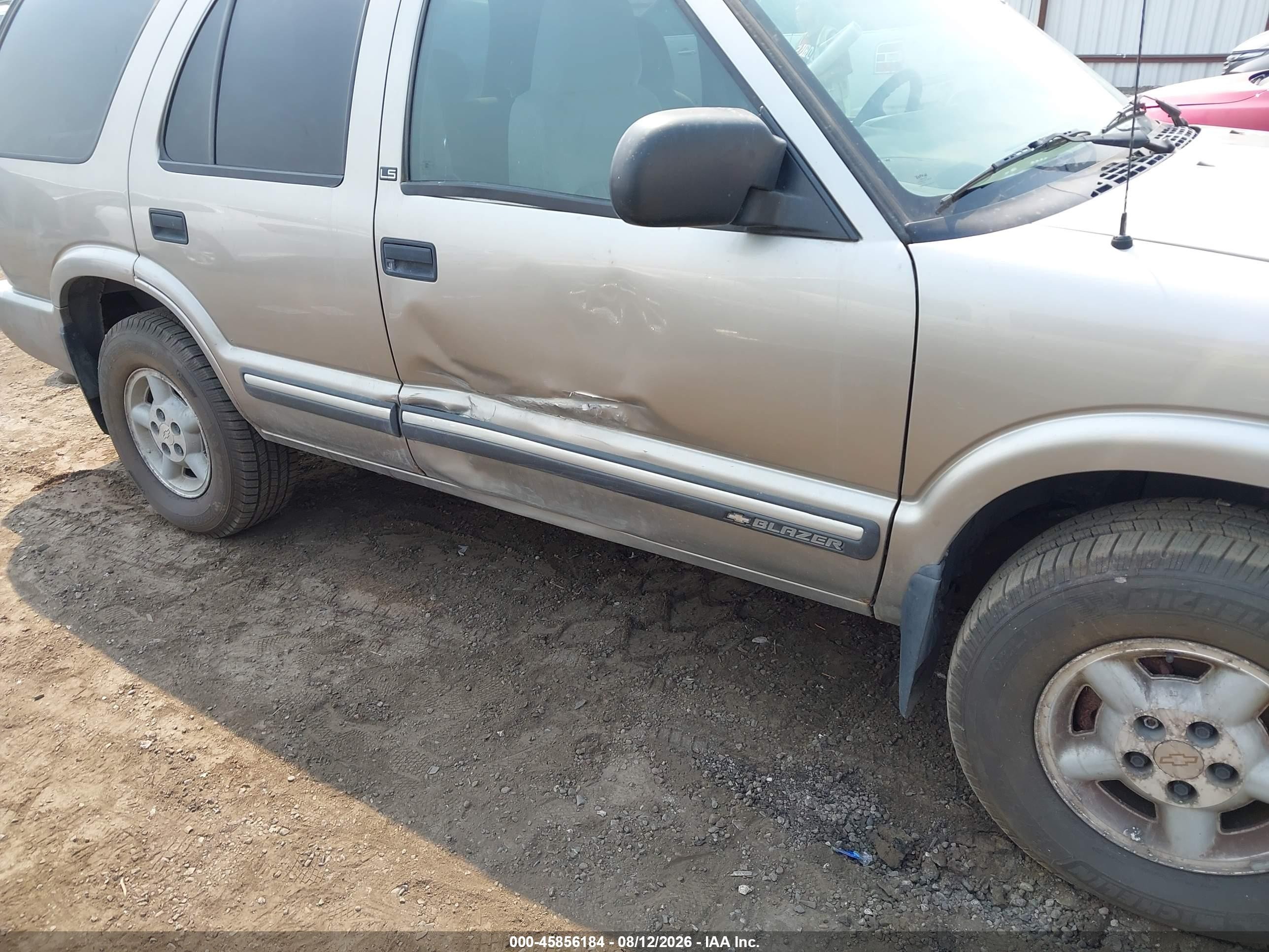 2001 Chevrolet Blazer Ls Gold vin: 1GNDT13W512193046