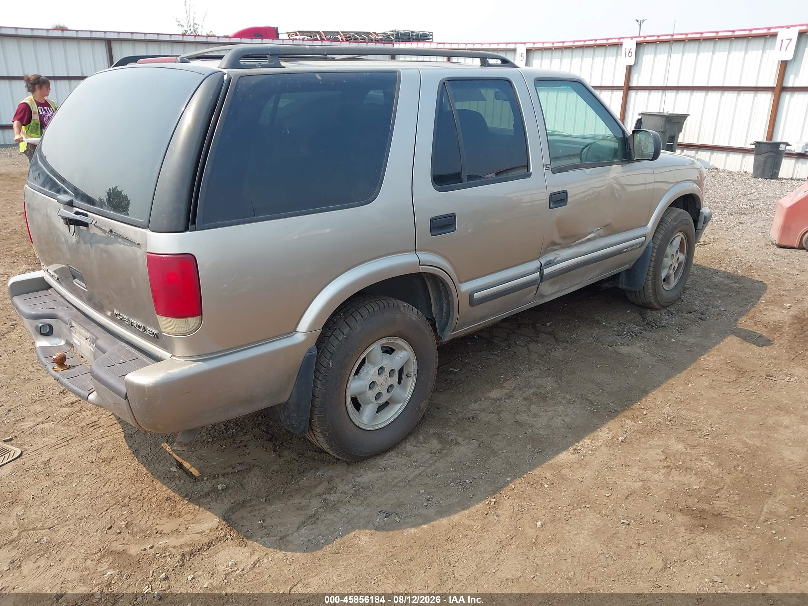 2001 Chevrolet Blazer Ls Gold vin: 1GNDT13W512193046