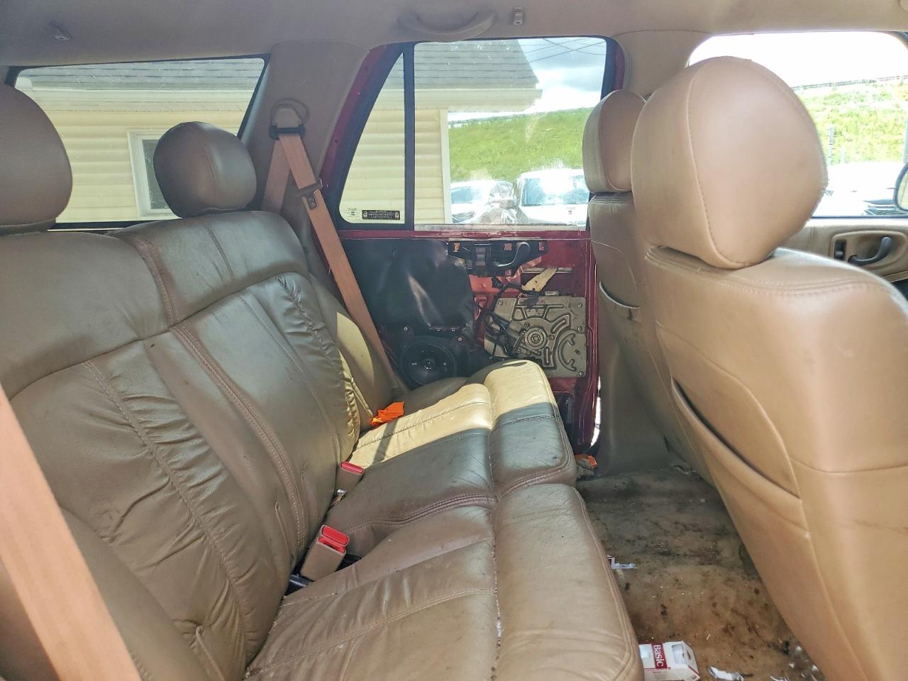 2002 Chevrolet Blazer Red vin: 1GNDT13W52K154281