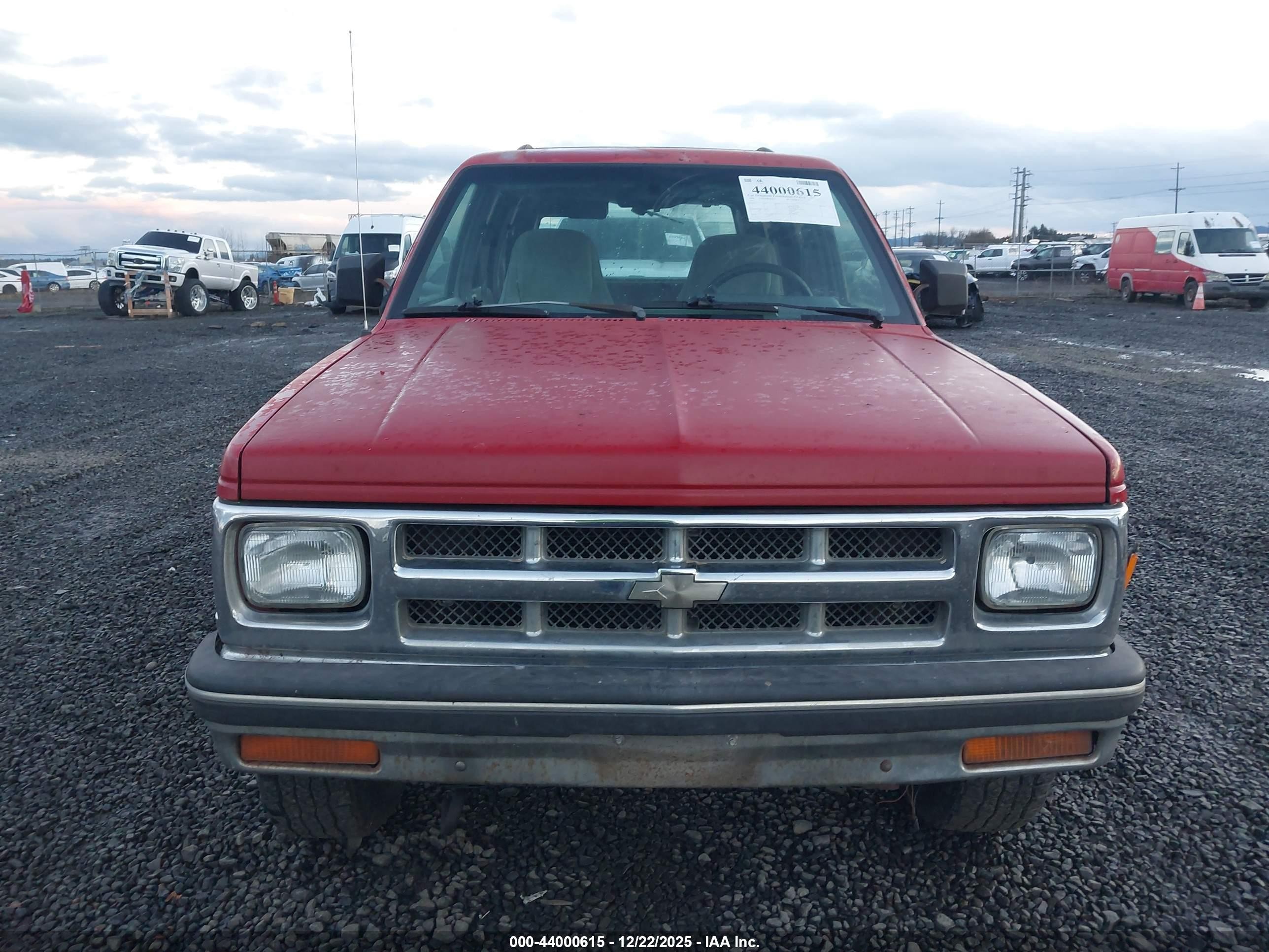 1994 Chevrolet Blazer S10 Red vin: 1GNDT13W5R0177873