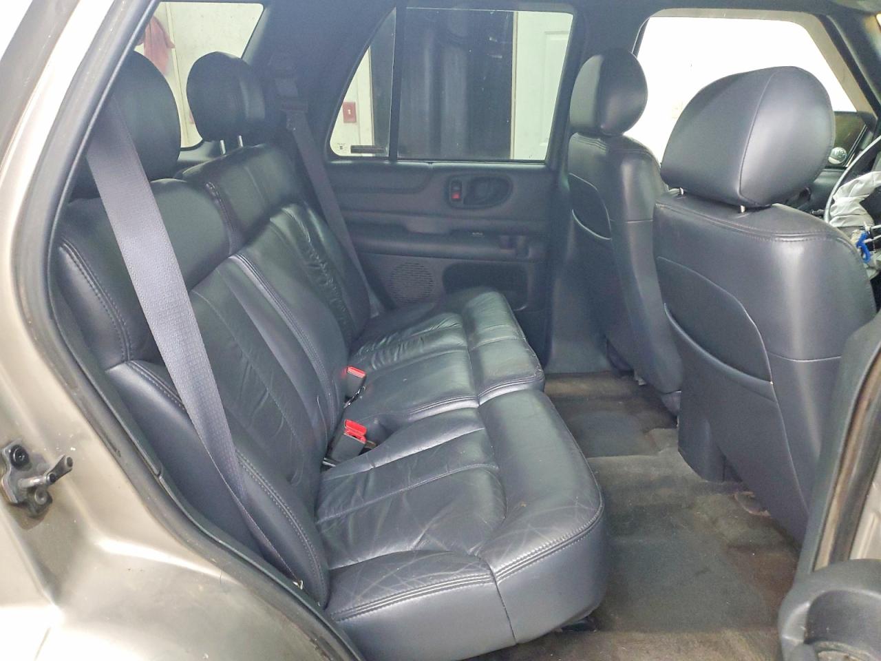 1999 Chevrolet Blazer Silver vin: 1GNDT13W5X2113771