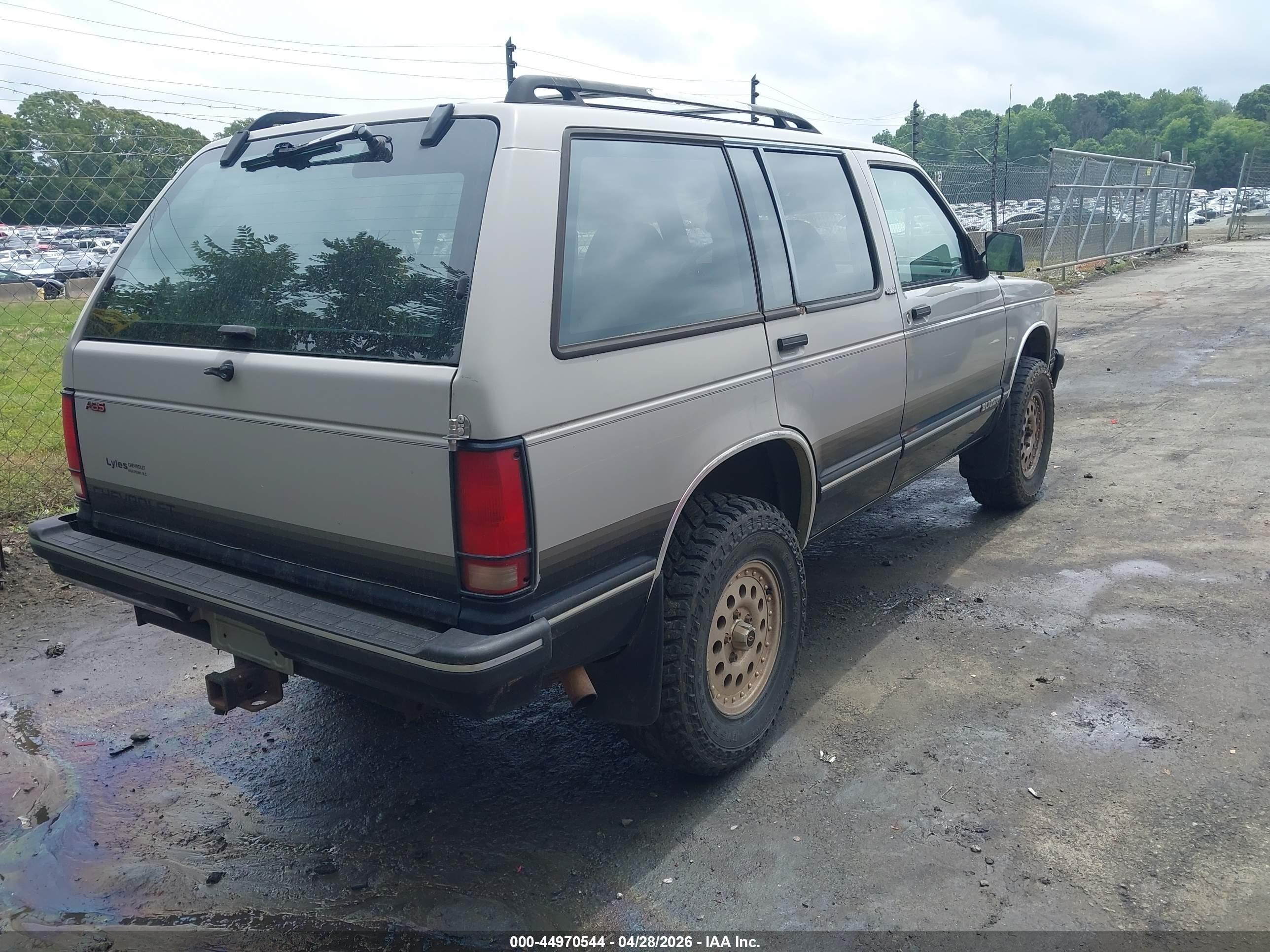 1993 Chevrolet Blazer S10 Beige vin: 1GNDT13W6P2202622