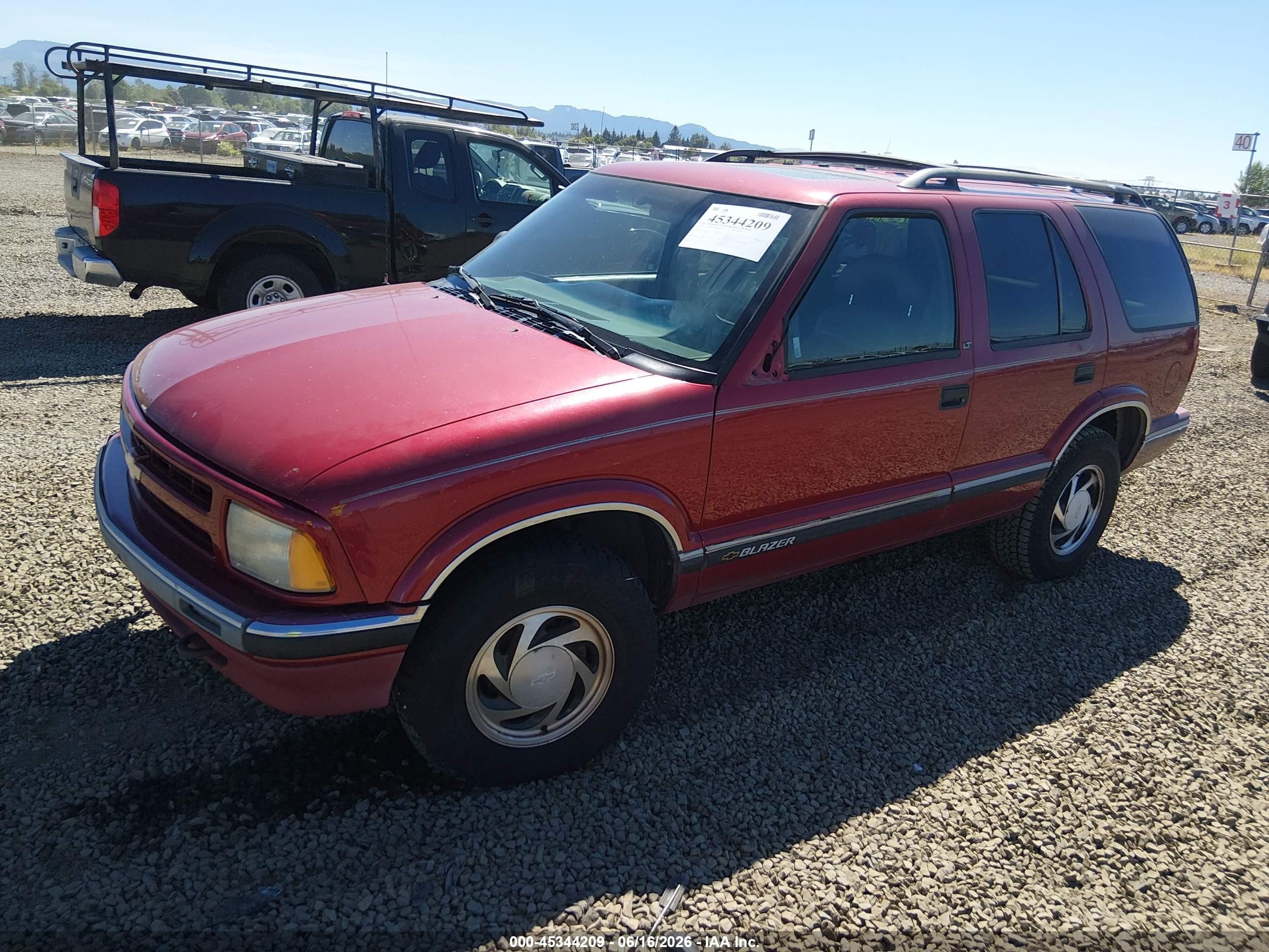 1997 Chevrolet Blazer Lt Red vin: 1GNDT13W6V2254443