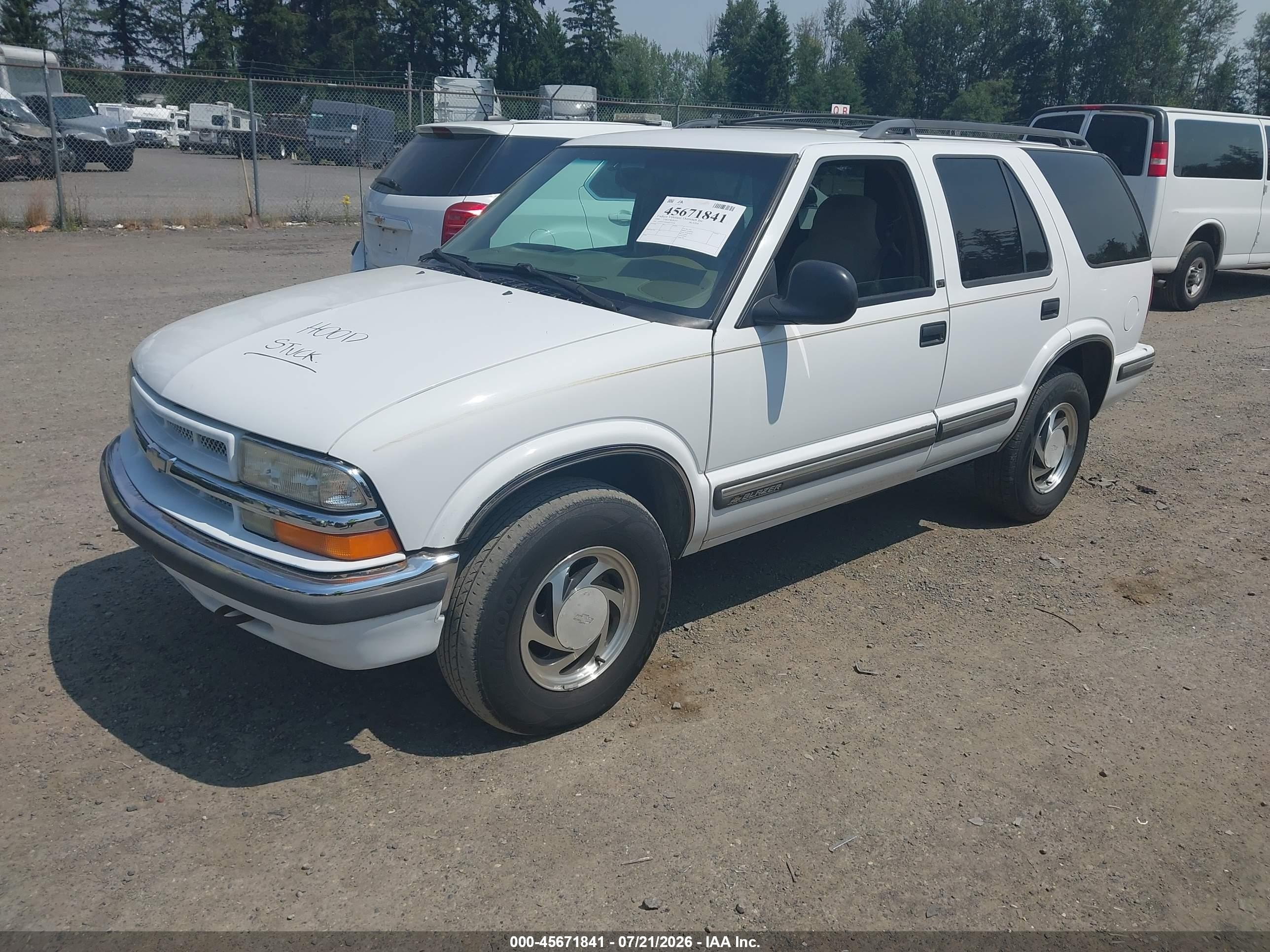 1998 Chevrolet Blazer Lt White vin: 1GNDT13W6WK114104