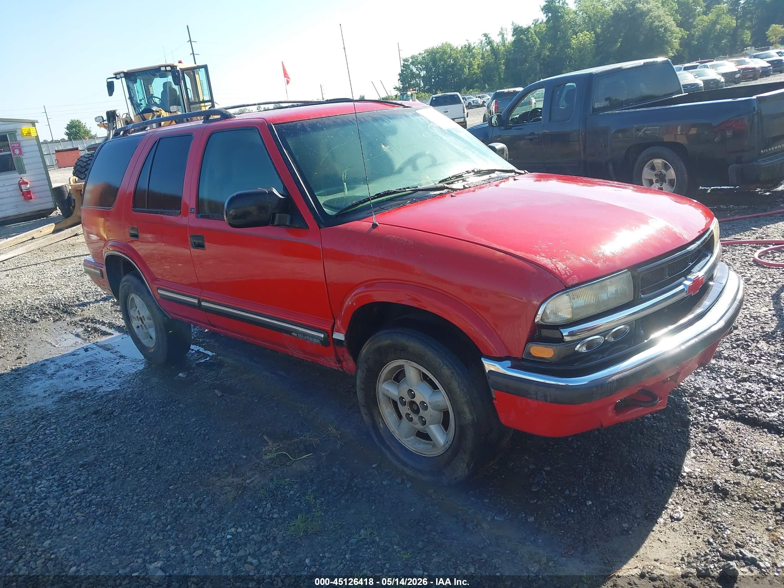 1999 Chevrolet Blazer Ls Red vin: 1GNDT13W6X2163675