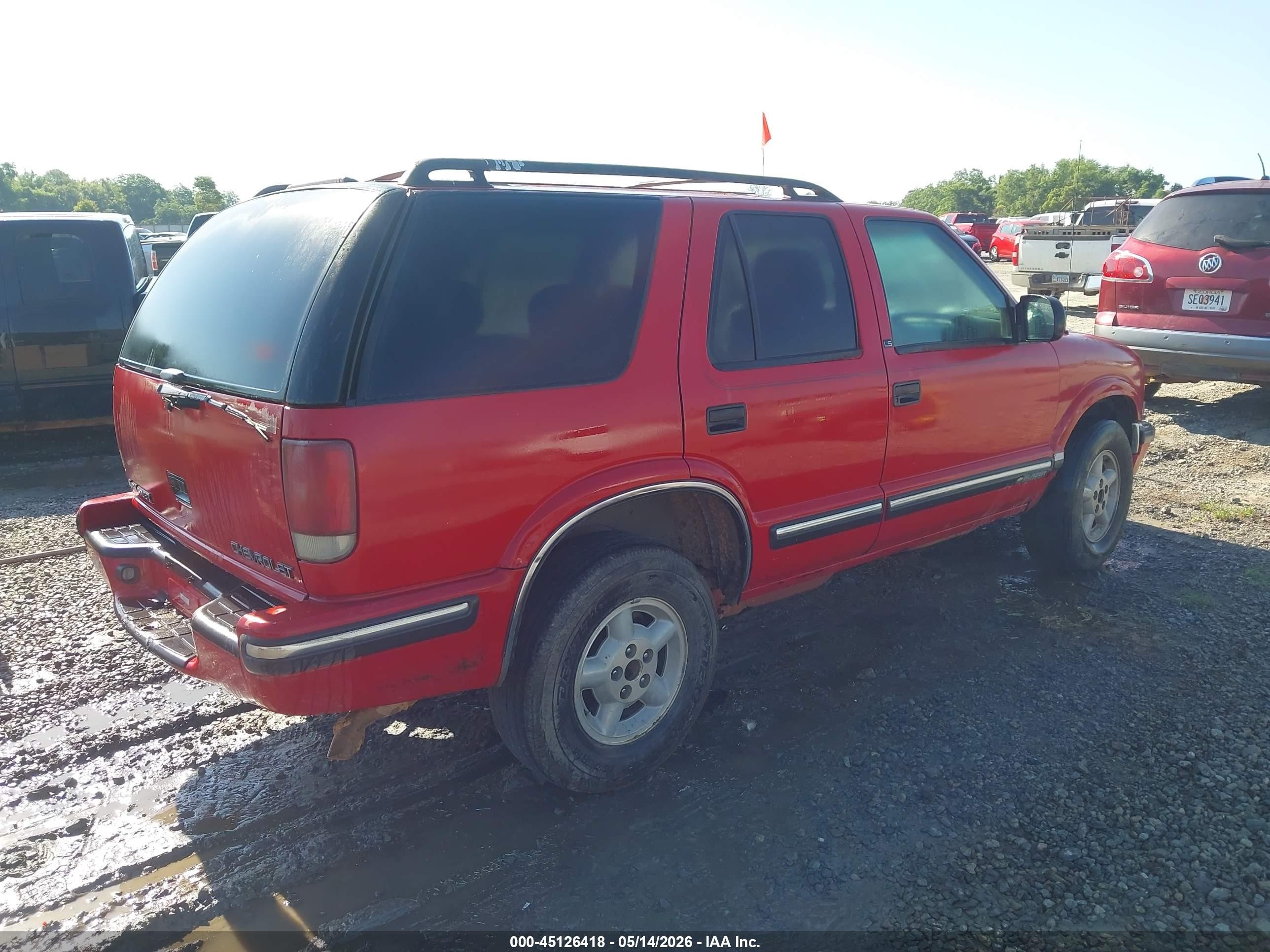 1999 Chevrolet Blazer Ls Красный vin: 1GNDT13W6X2163675