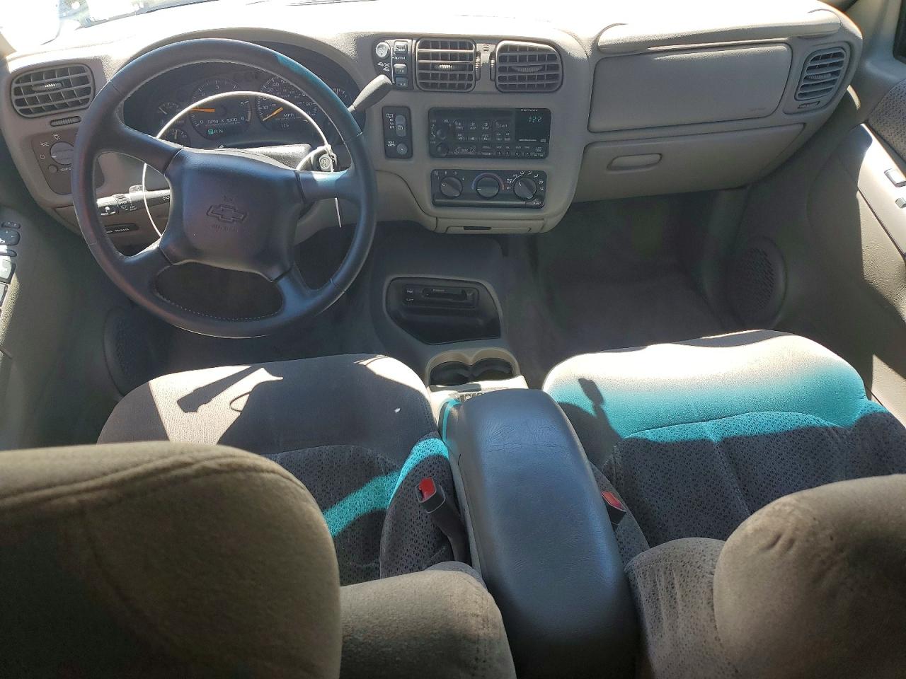 2000 Chevrolet Blazer Gold vin: 1GNDT13W6Y2263115