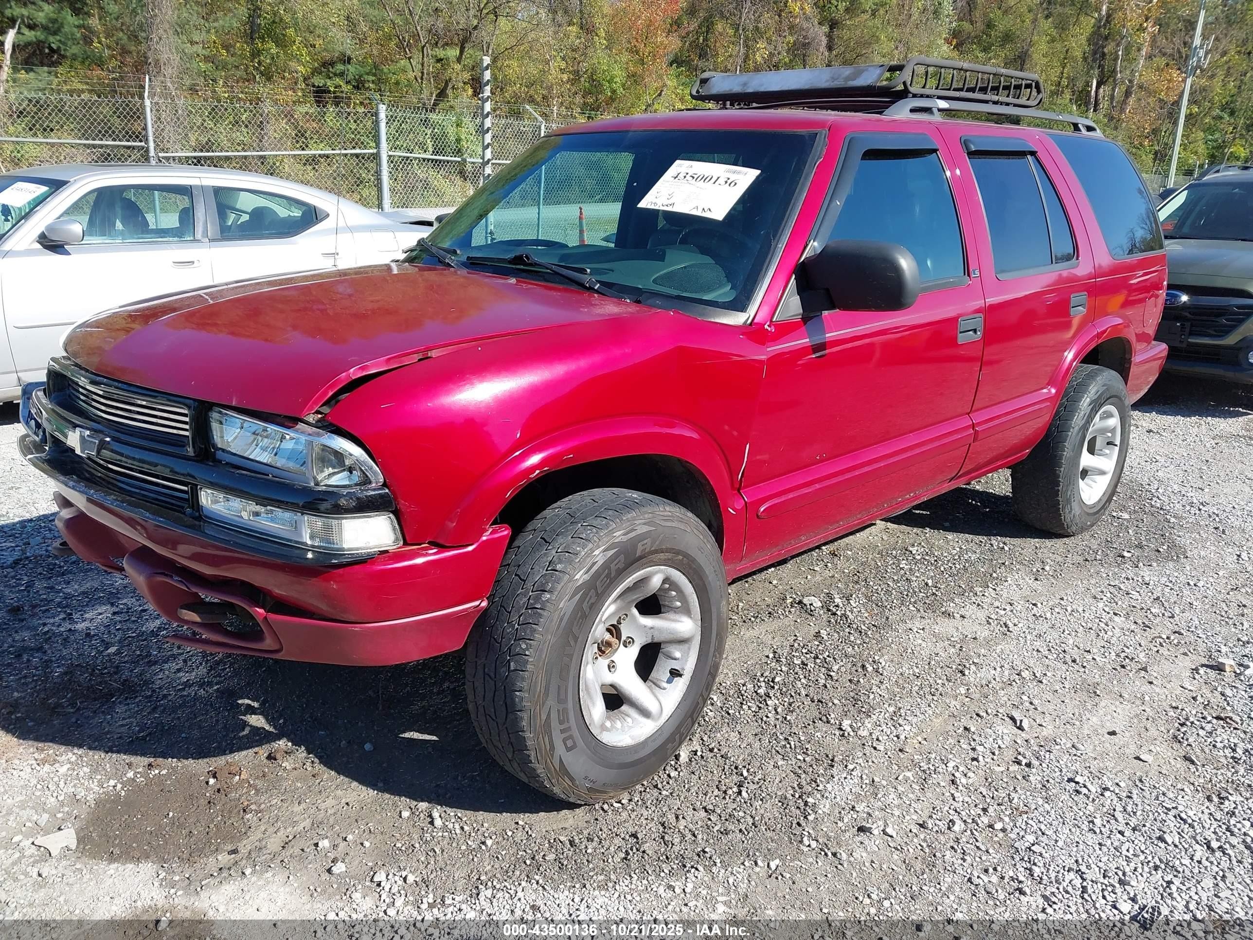 2002 Chevrolet Blazer Ls Бордовый vin: 1GNDT13W72K105387