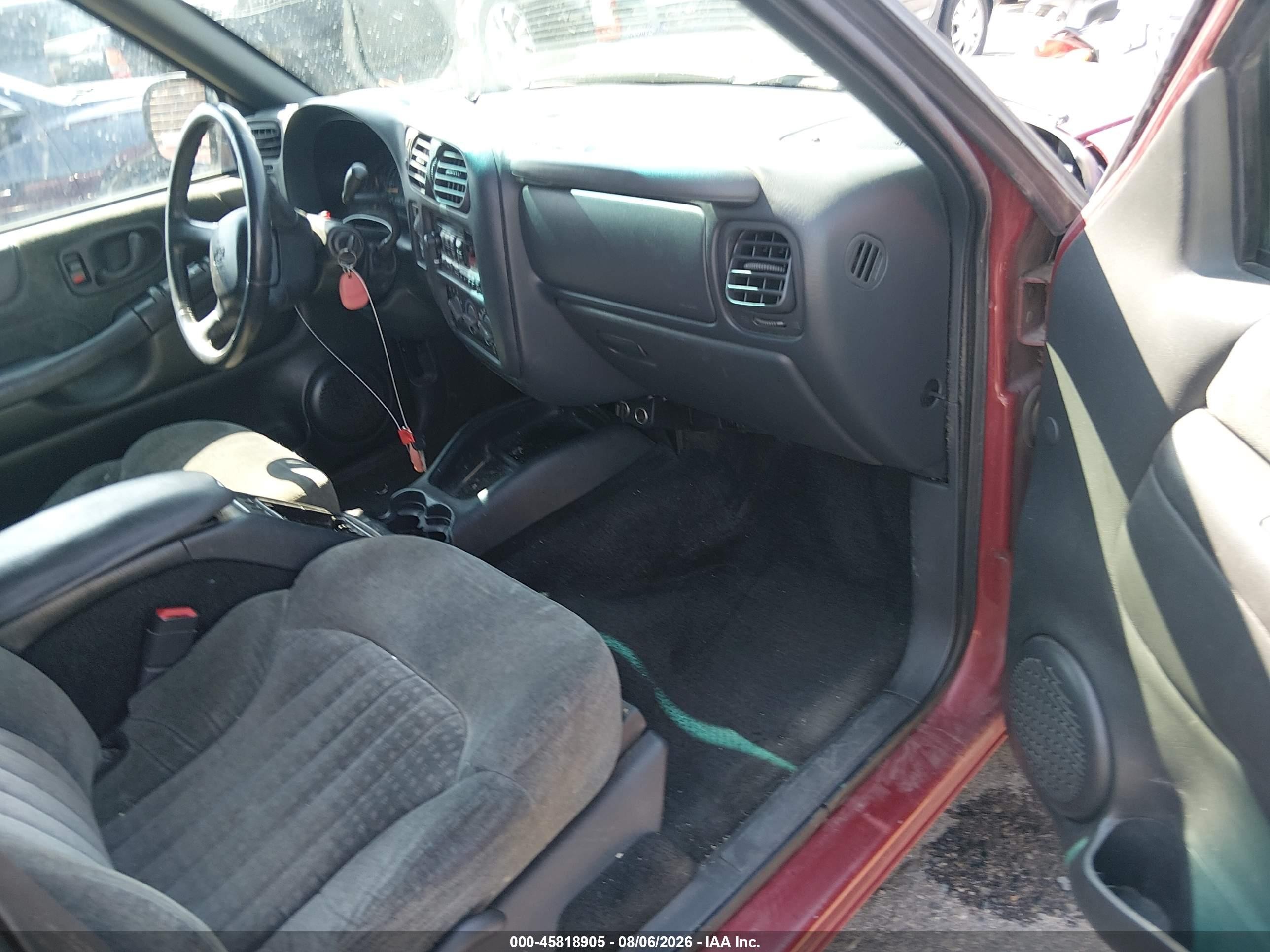 2002 Chevrolet Blazer Ls Red vin: 1GNDT13W72K163046