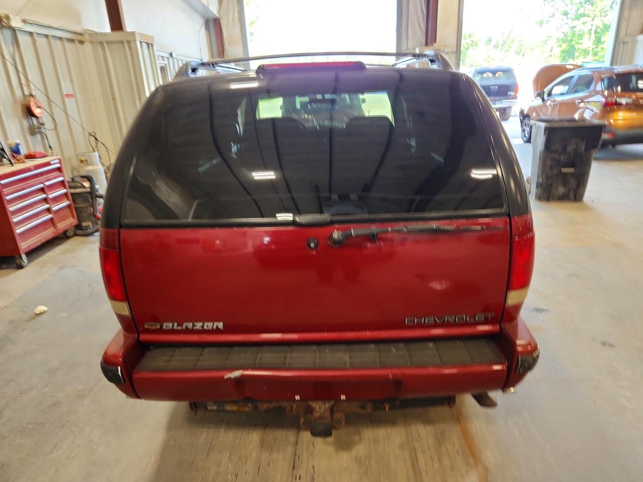 1996 Chevrolet Blazer Maroon vin: 1GNDT13W7T2160648