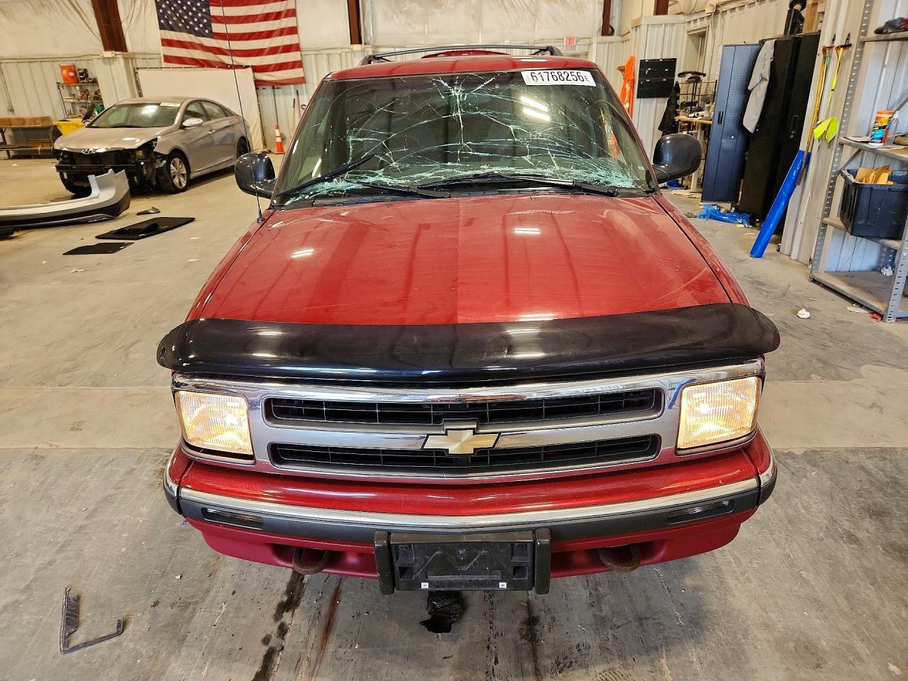 1996 Chevrolet Blazer Maroon vin: 1GNDT13W7T2160648
