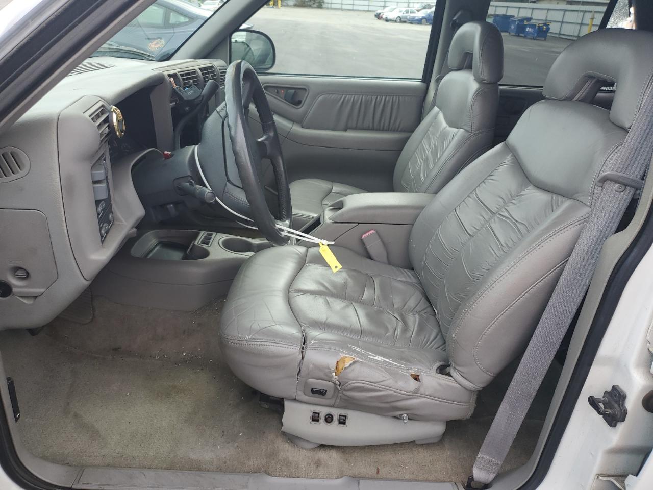 1996 Chevrolet Blazer White vin: 1GNDT13W7T2163632