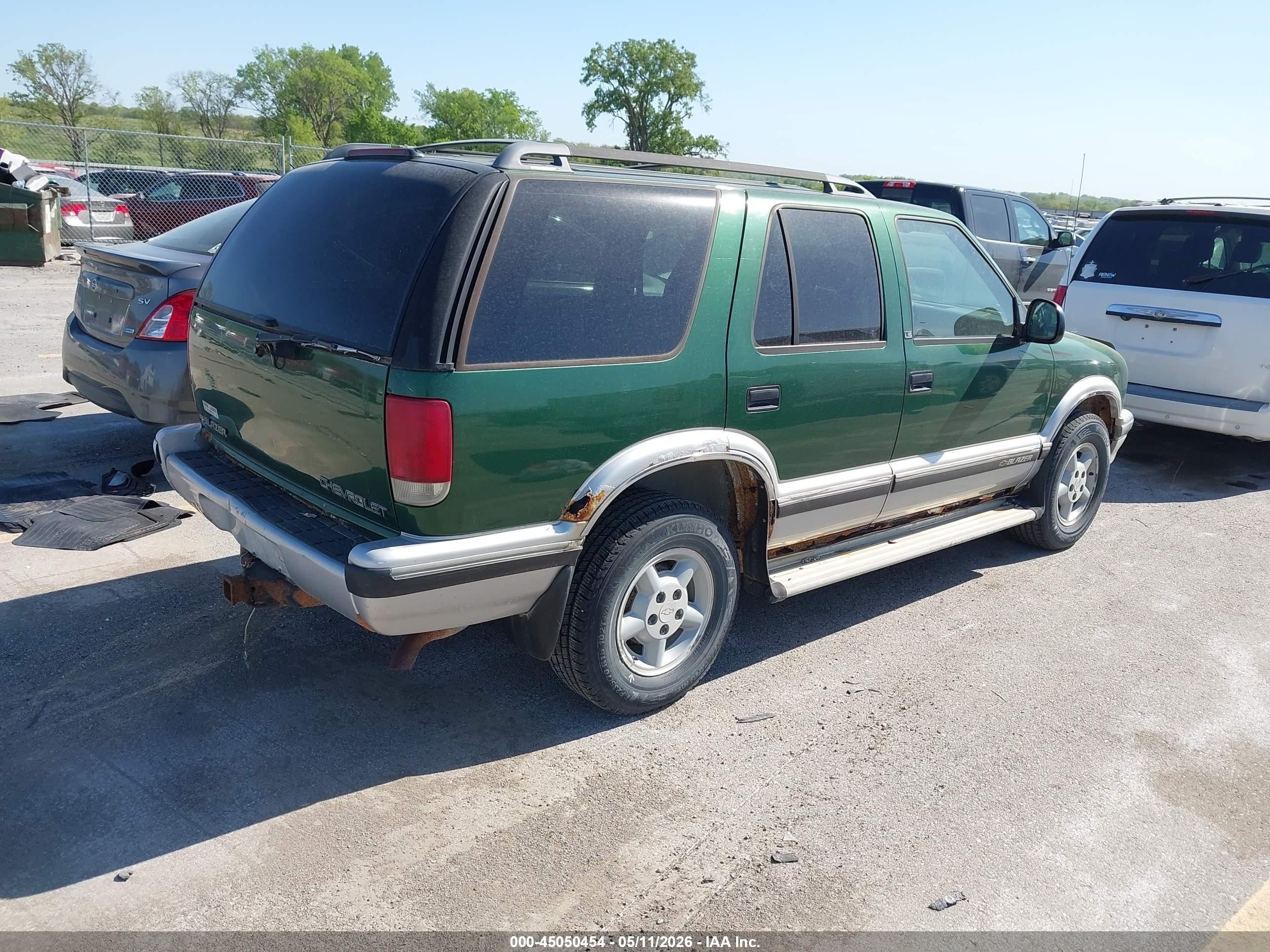 1997 Chevrolet Blazer Ls Green vin: 1GNDT13W7V2113333